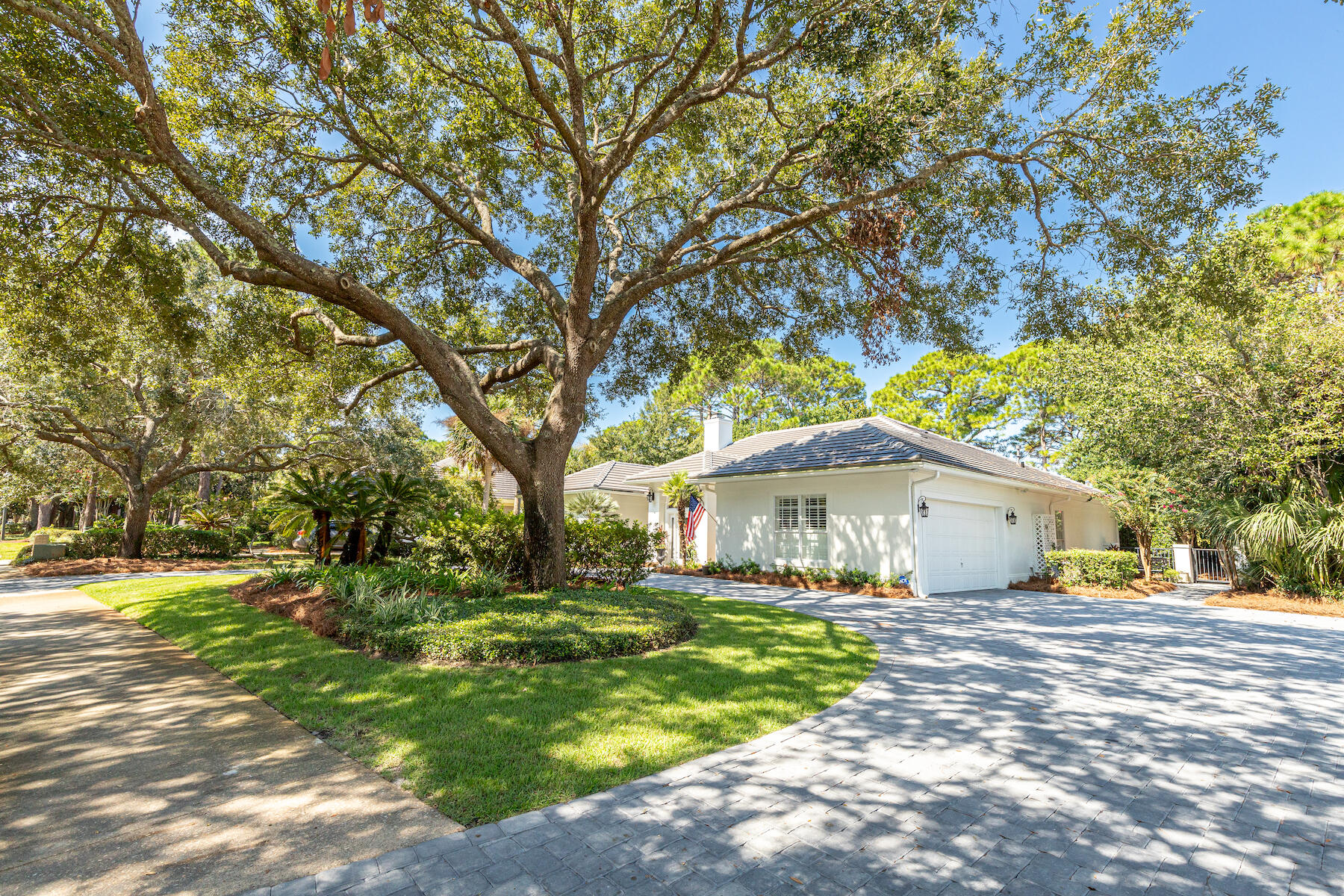 1460 Baytowne E Avenue
