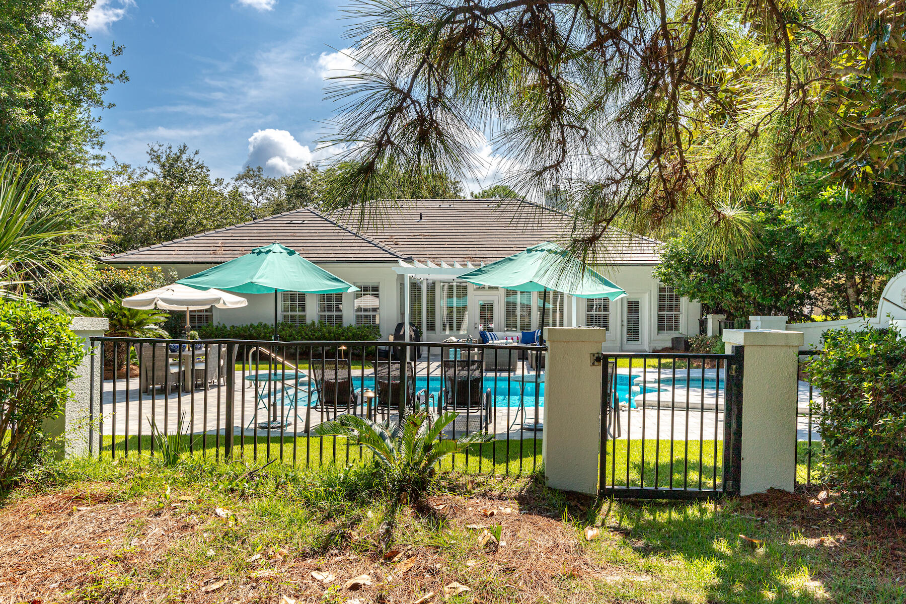 1460 Baytowne E Avenue