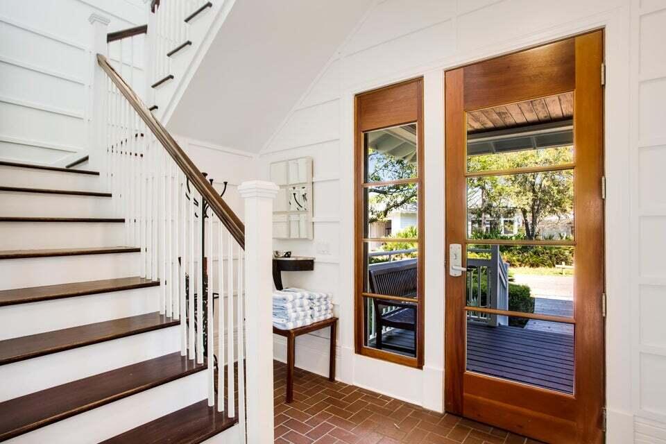 8102 Inspiration Drive, E2