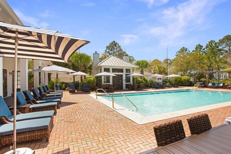 8102 Inspiration Drive, E2
