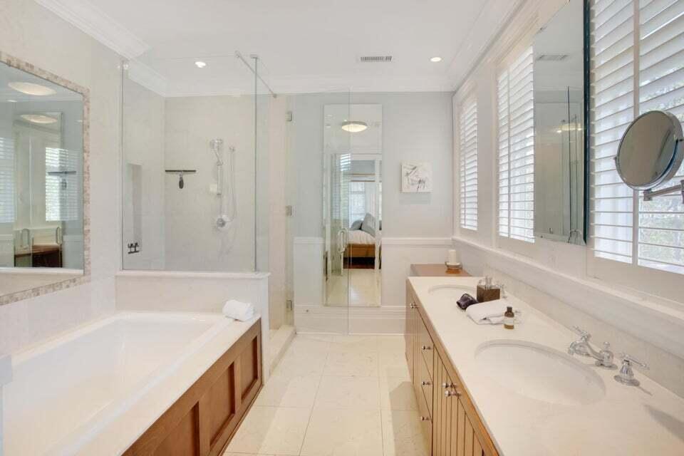 8102 Inspiration Drive, E2