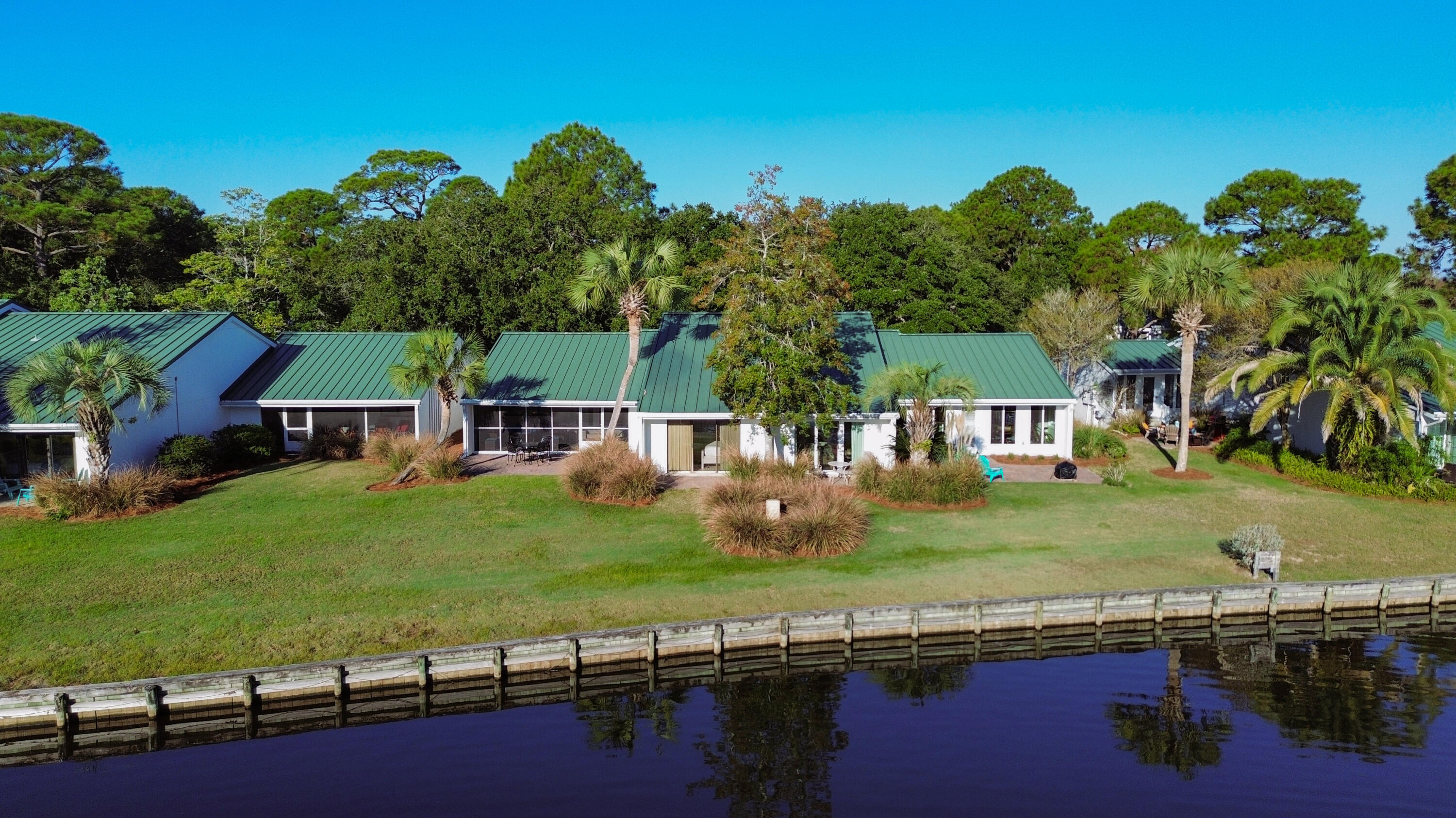 658 Bayou Drive, 658