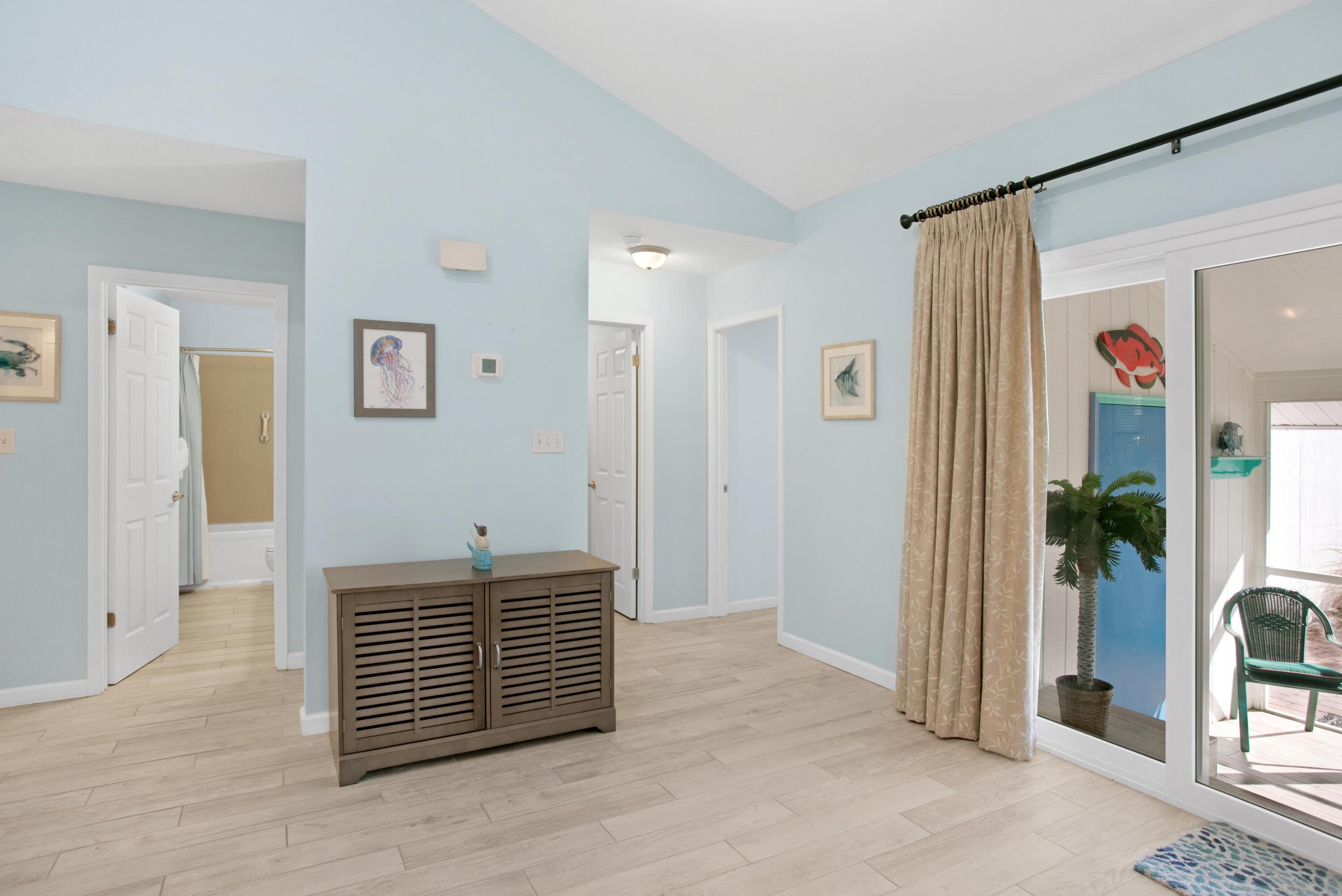 658 Bayou Drive, 658