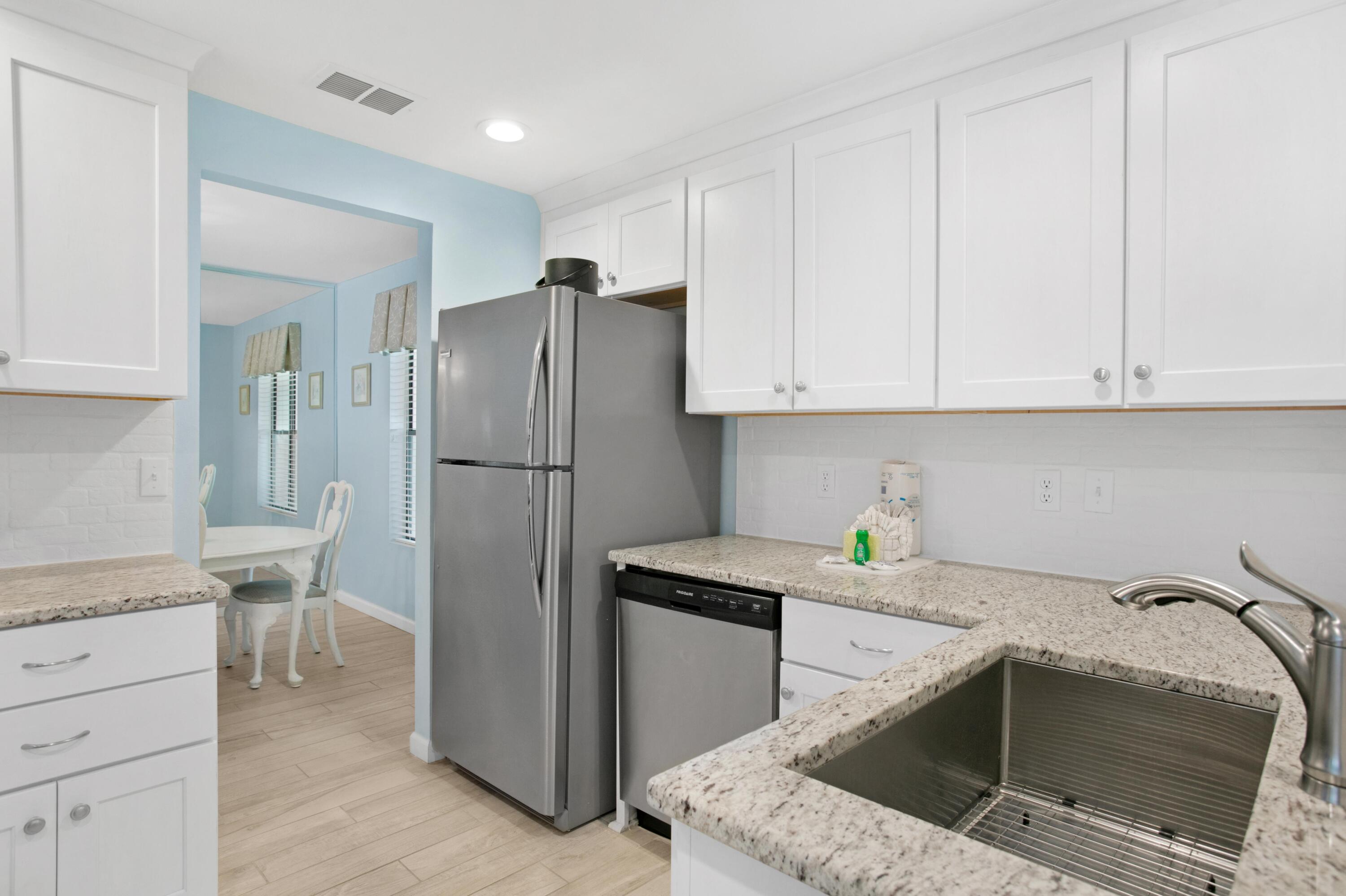 658 Bayou Drive, 658