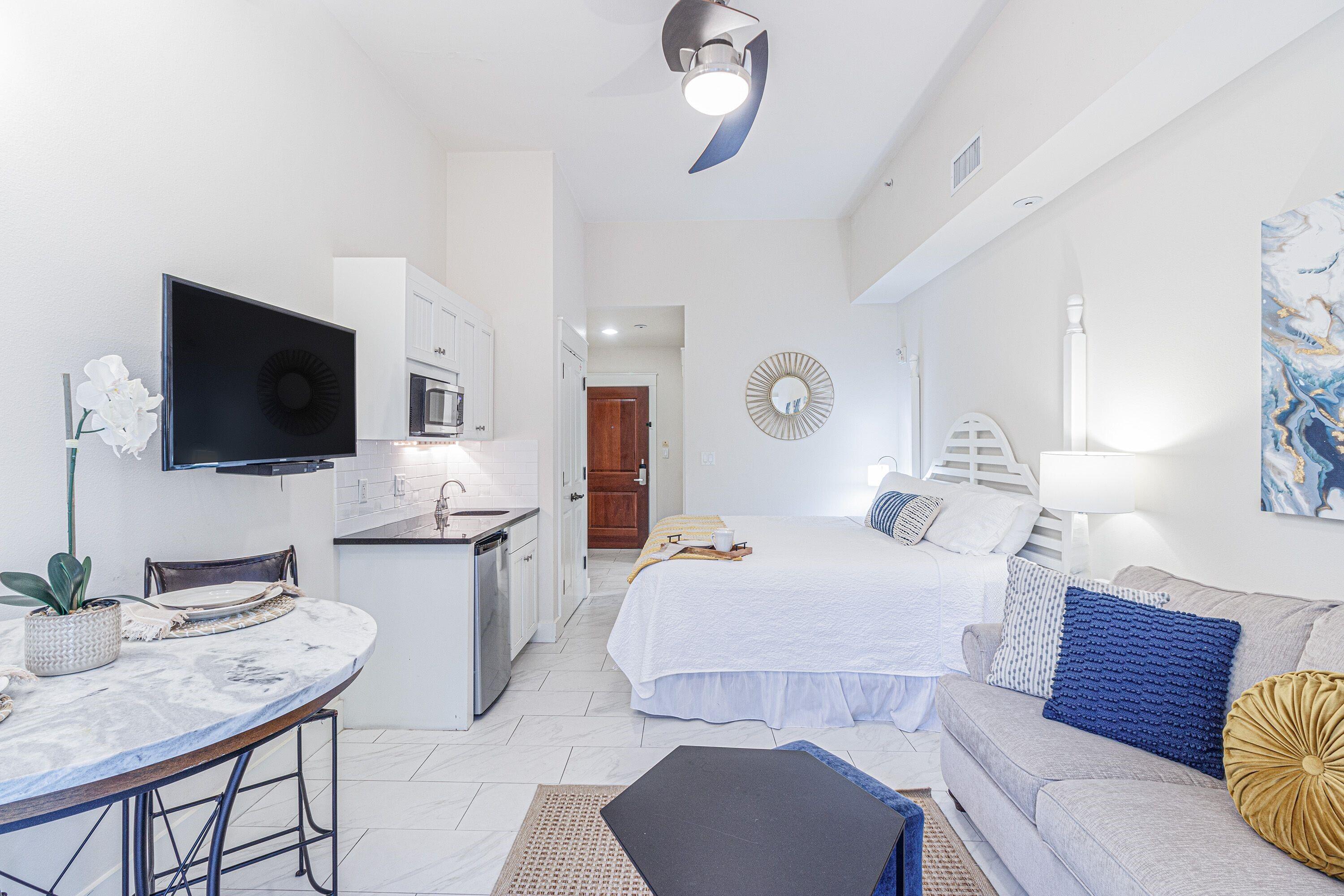9300 Baytowne Wharf Boulevard, 123