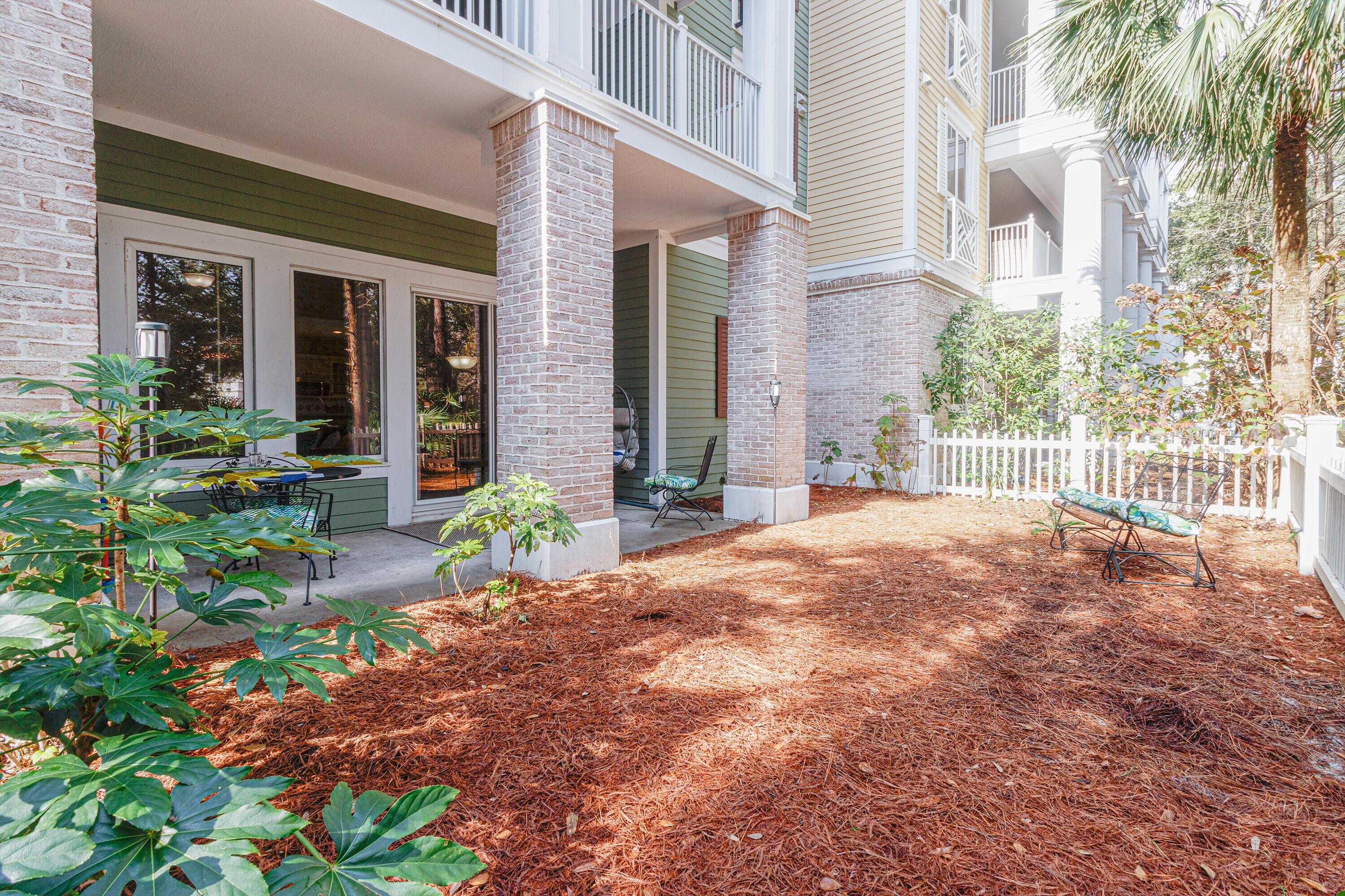9300 Baytowne Wharf Boulevard, 115/117
