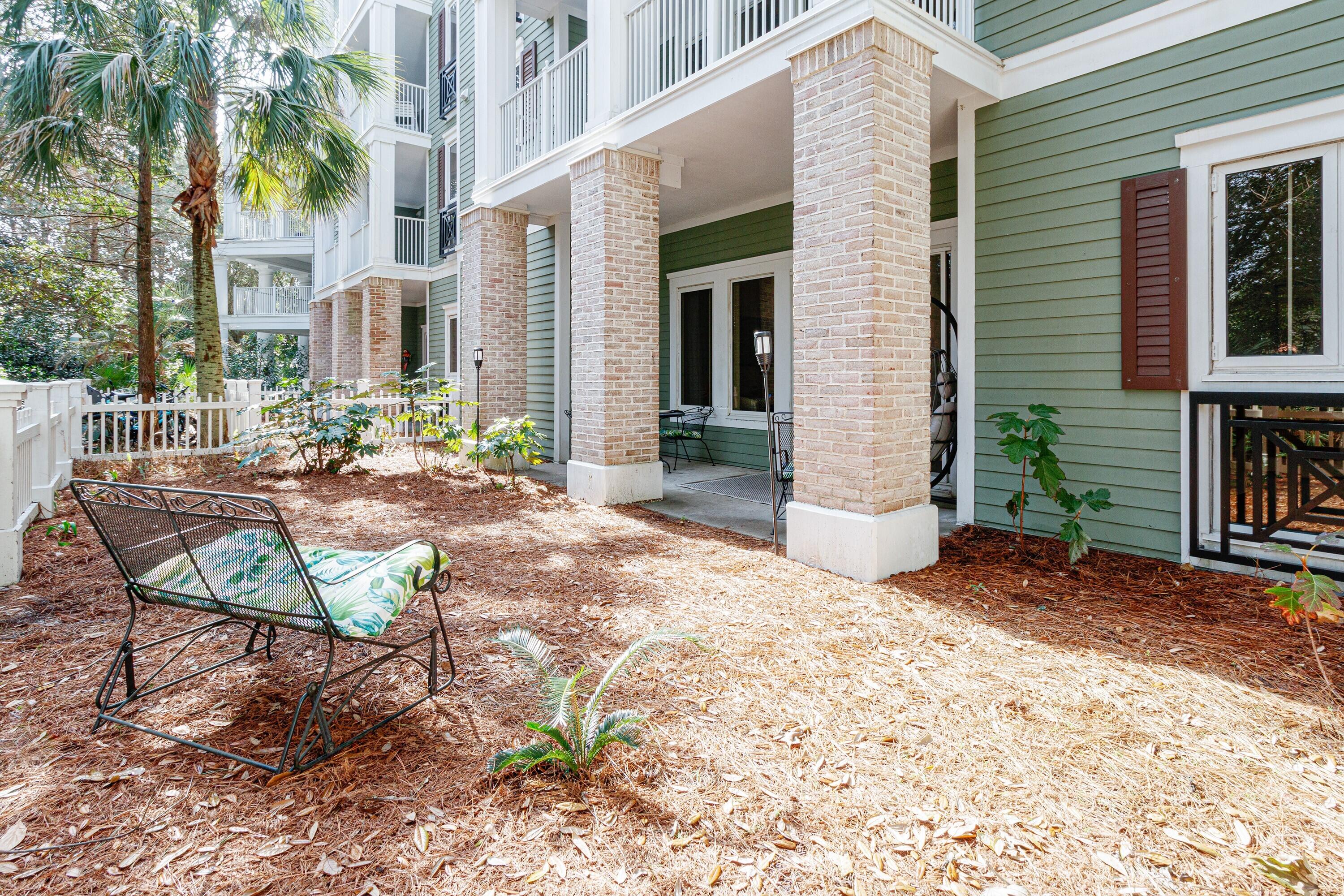 9300 Baytowne Wharf Boulevard, 115/117