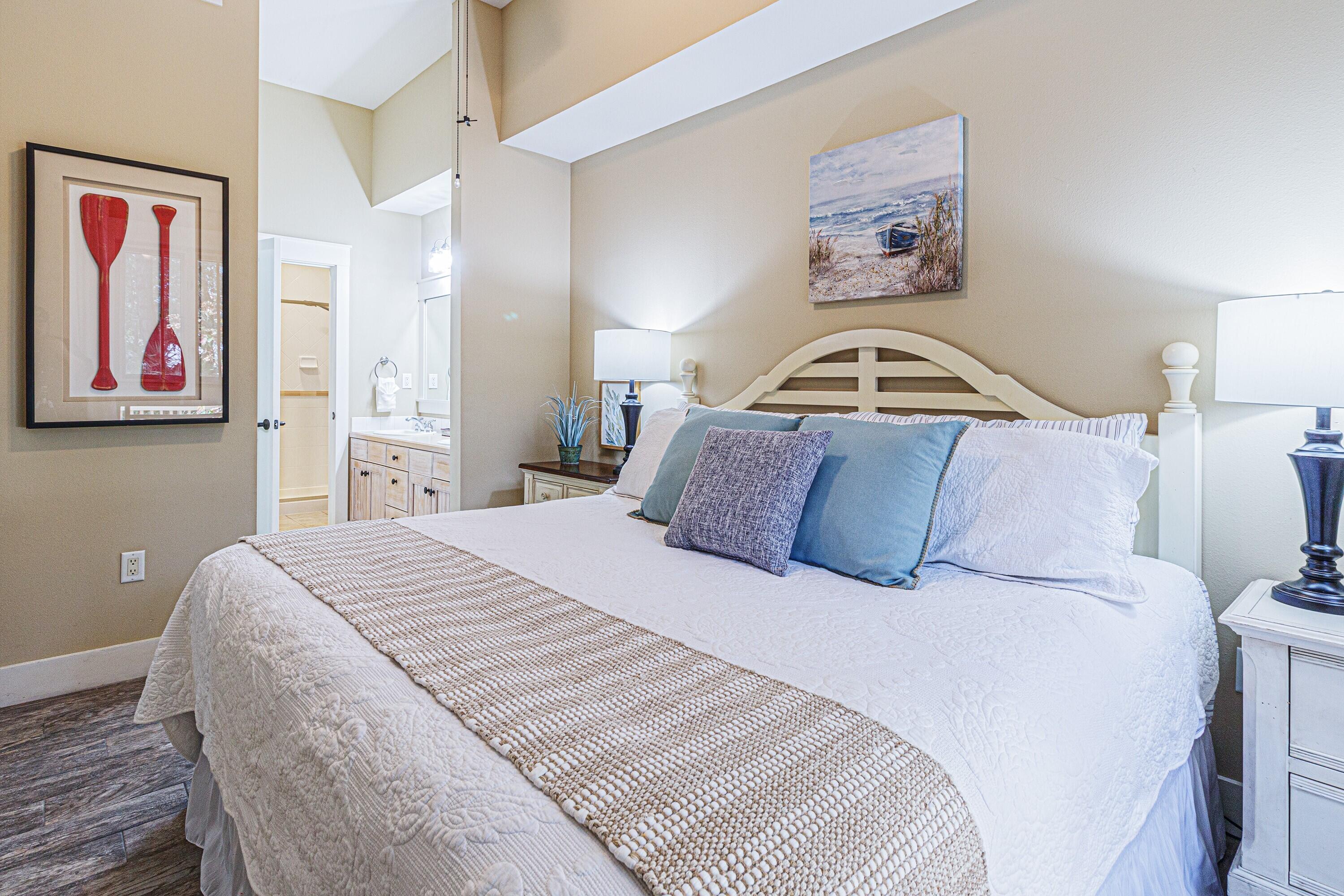 9300 Baytowne Wharf Boulevard, 115/117