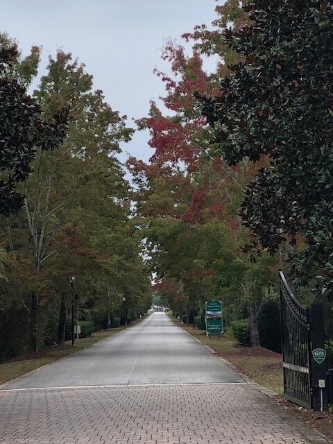 20B W Club House Drive