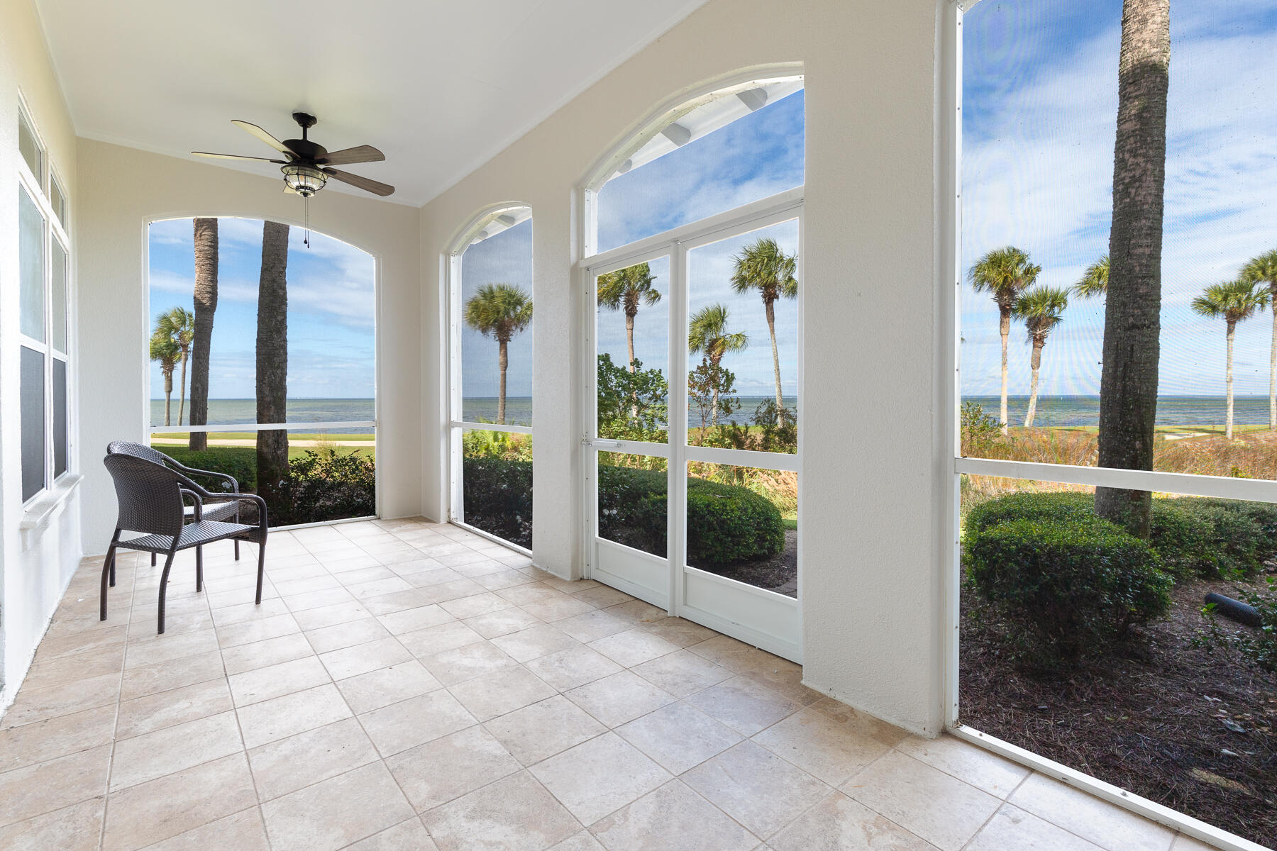 849 Grand Harbour