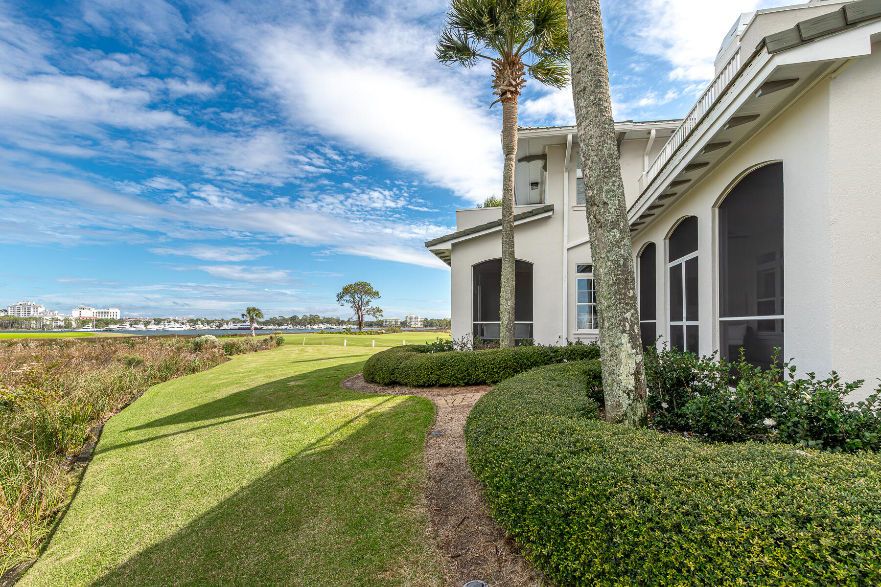 849 Grand Harbour