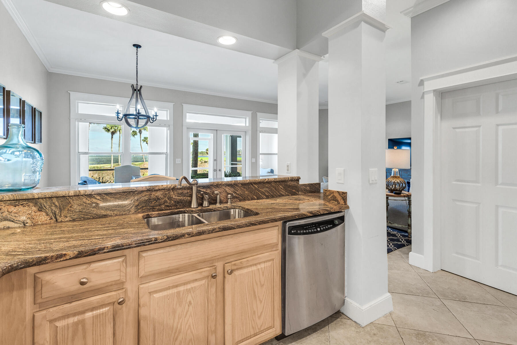 849 Grand Harbour