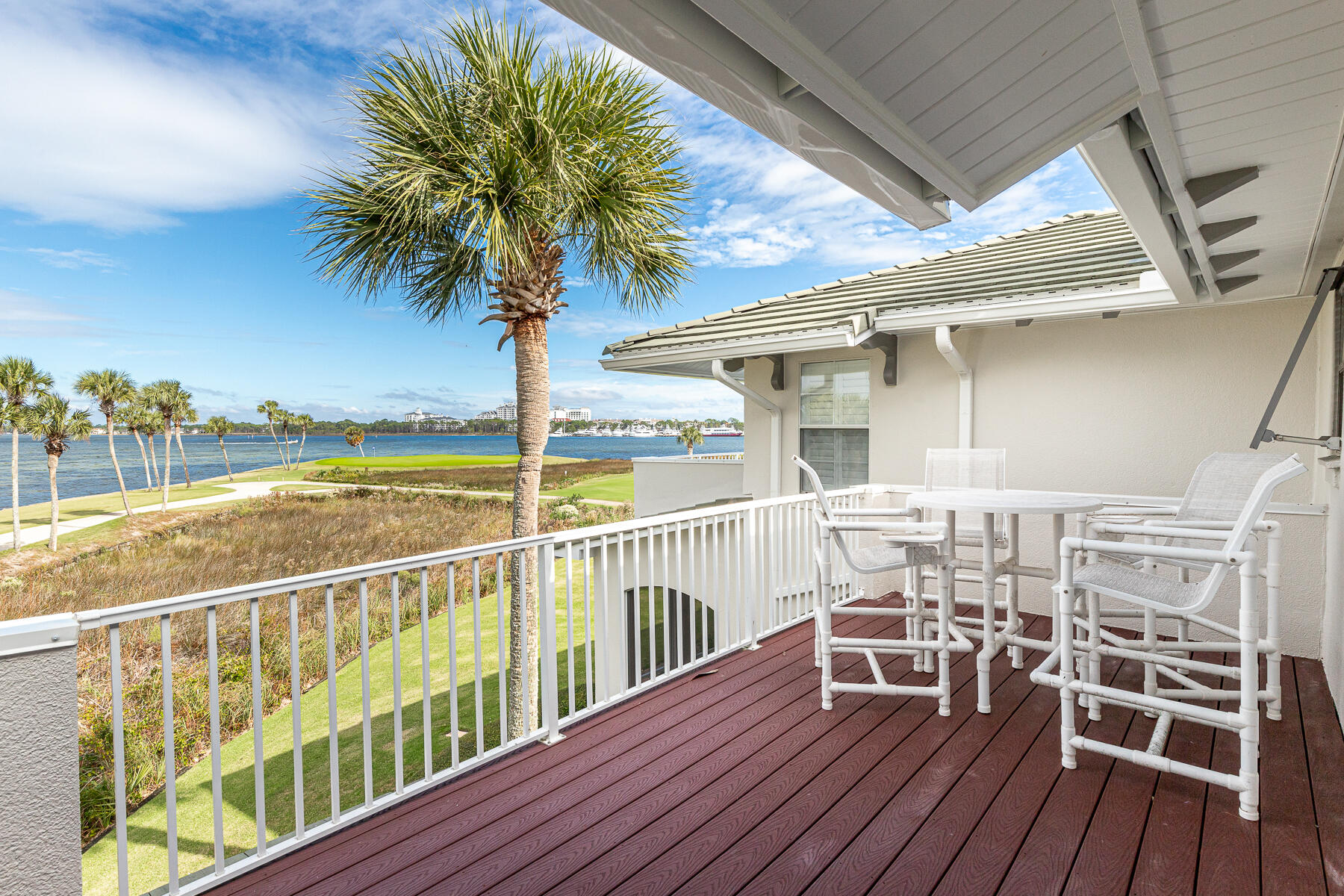 849 Grand Harbour