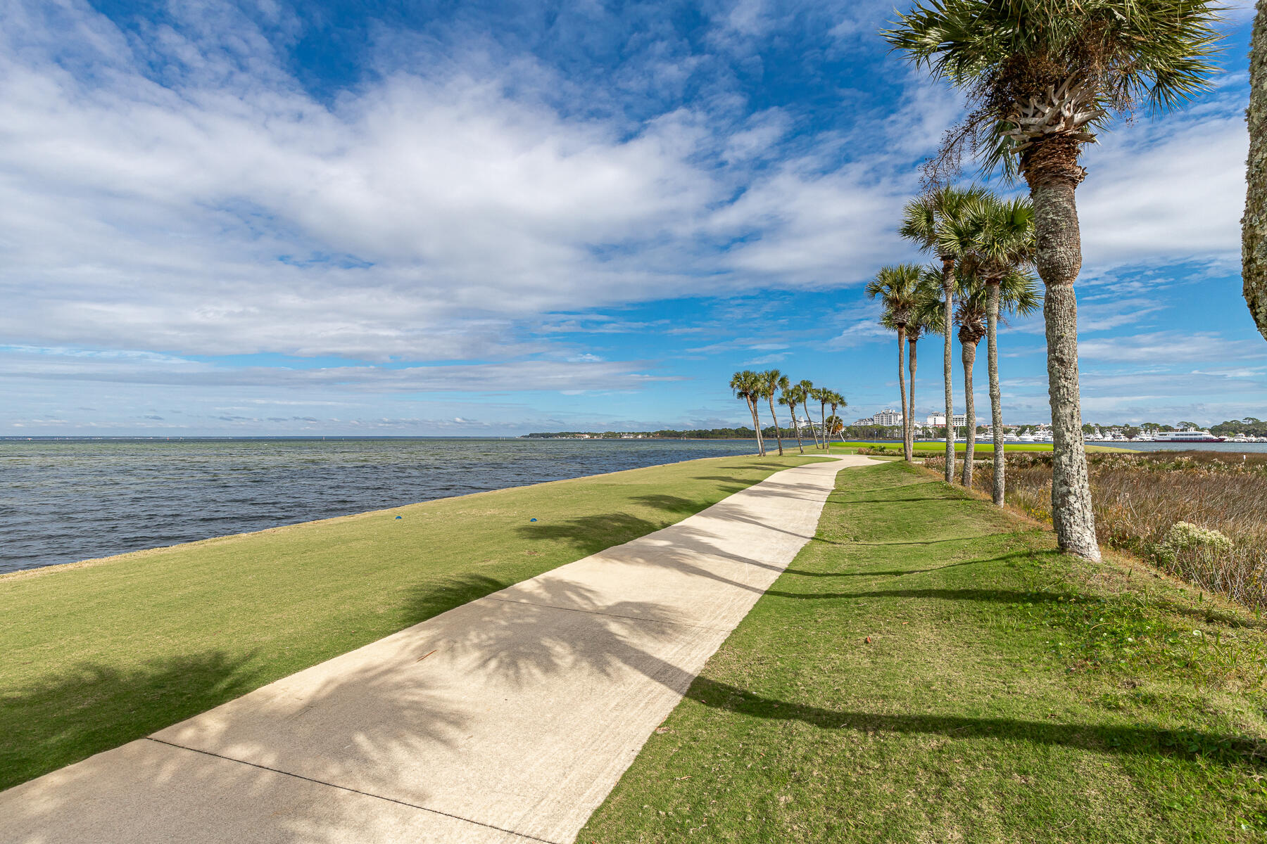 849 Grand Harbour