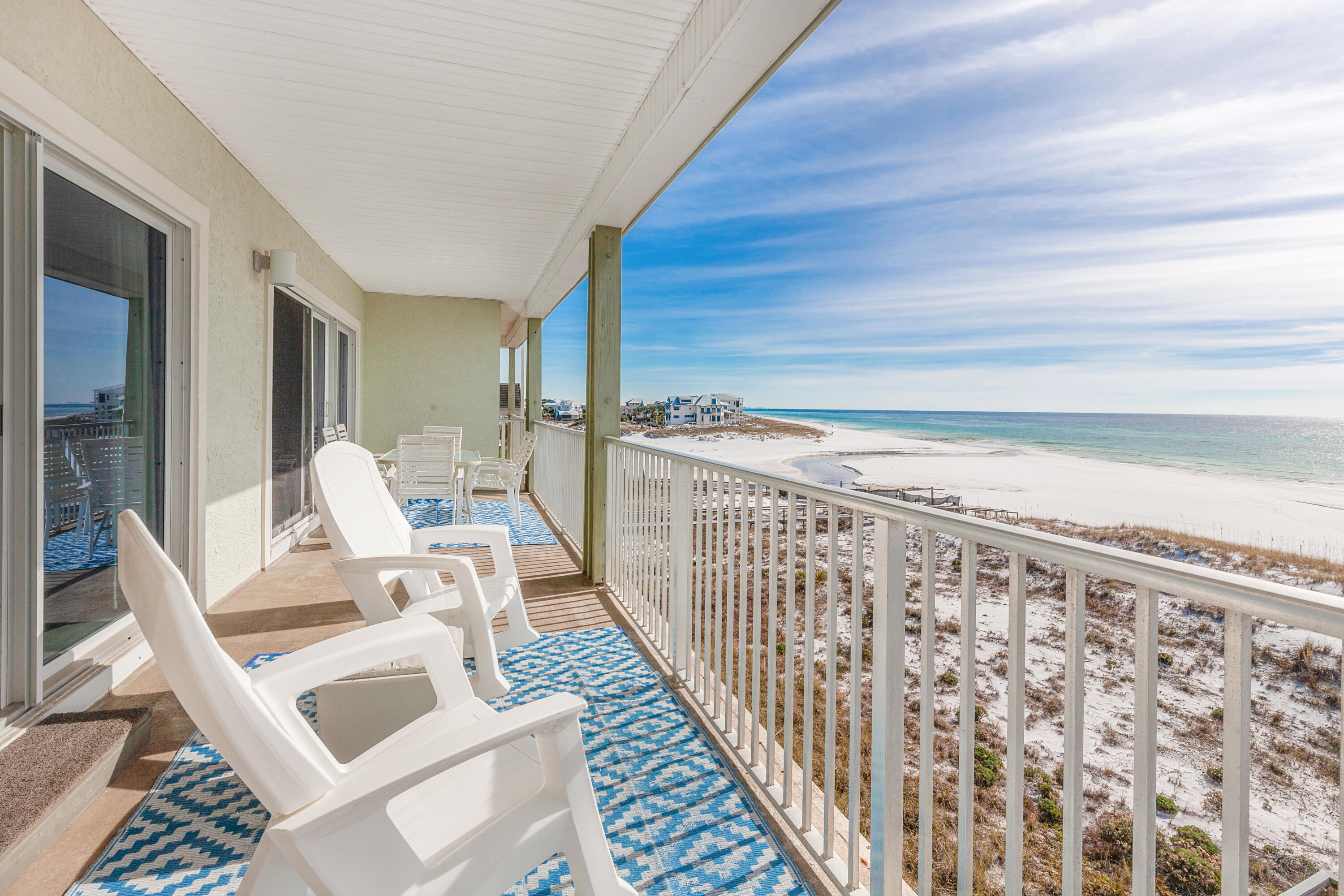 561 Eastern Lake Road, 304