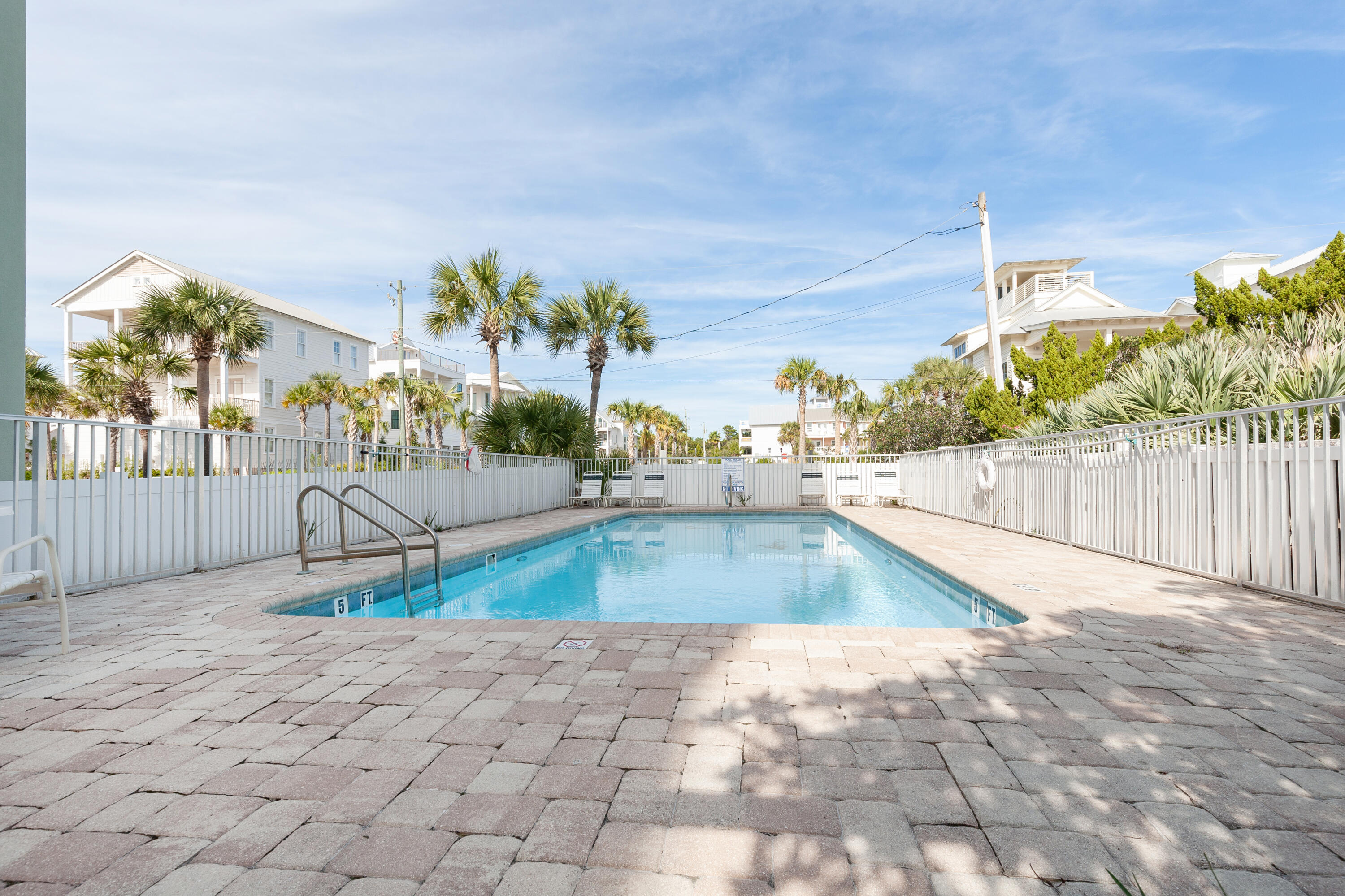 561 Eastern Lake Road, 304