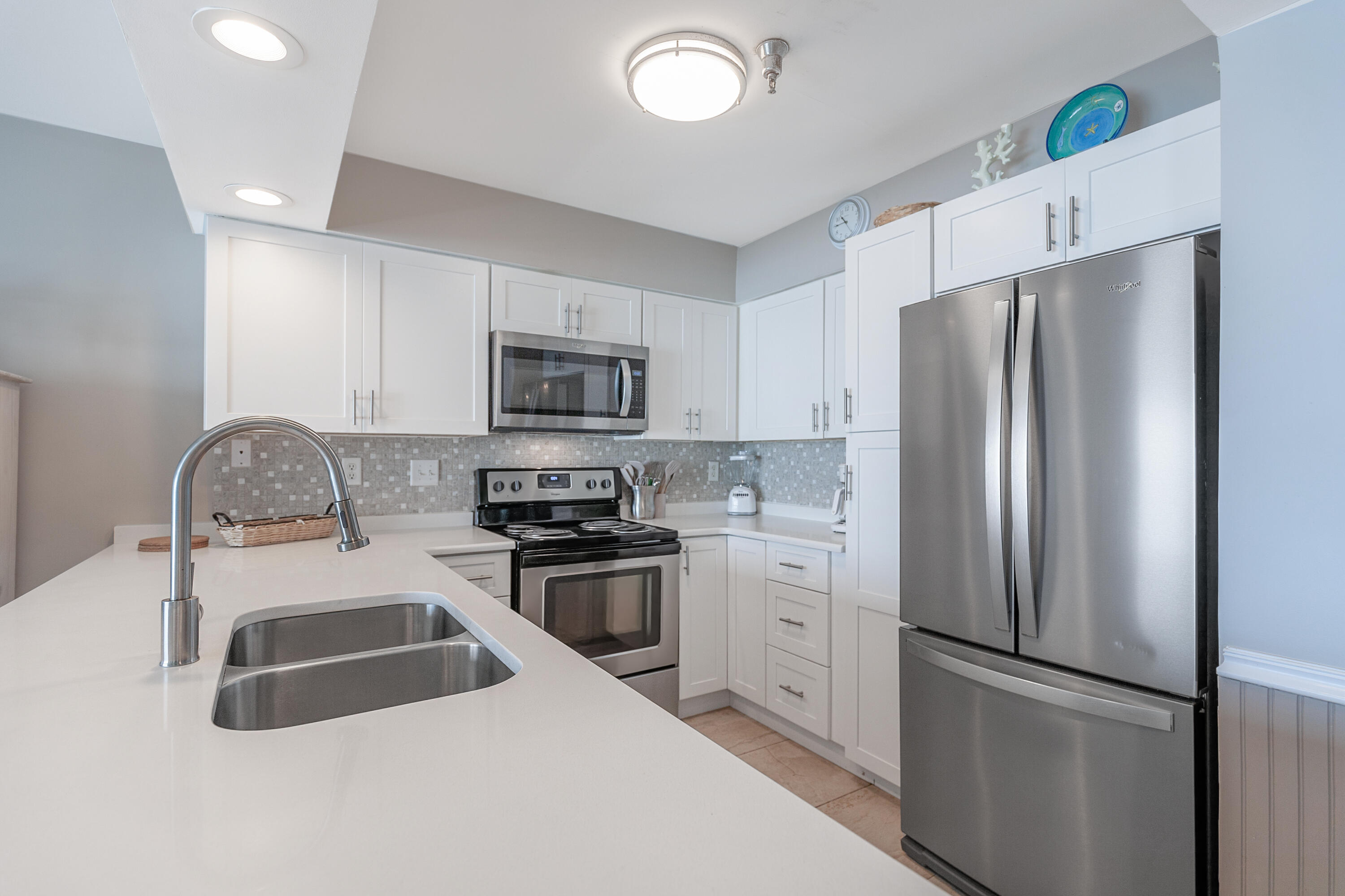561 Eastern Lake Road, 304
