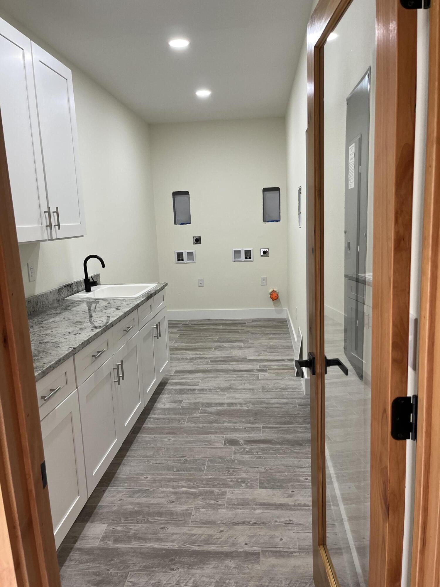 801 Spring Lake Road, DeFuniak Springs