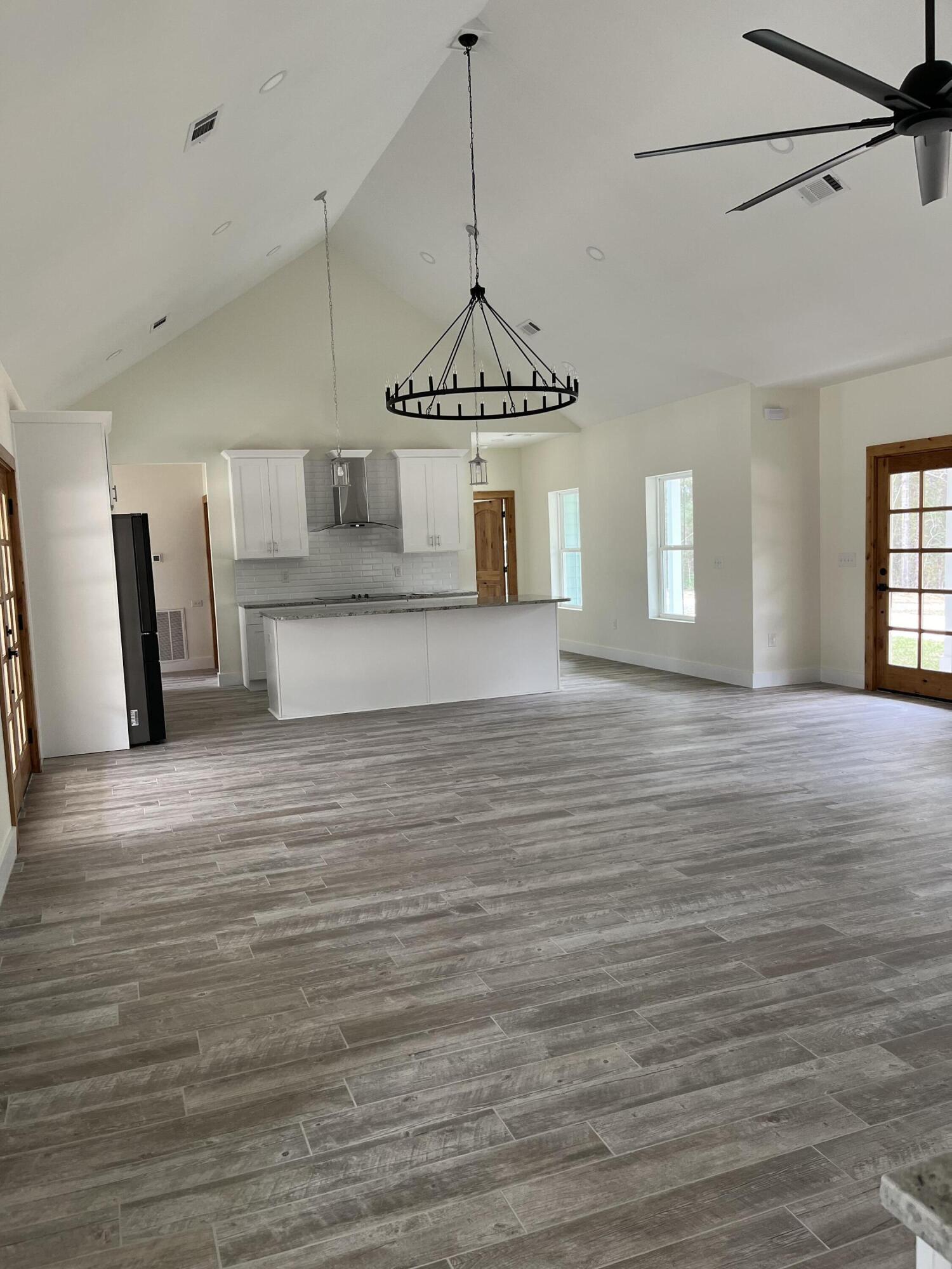 801 Spring Lake Road, DeFuniak Springs