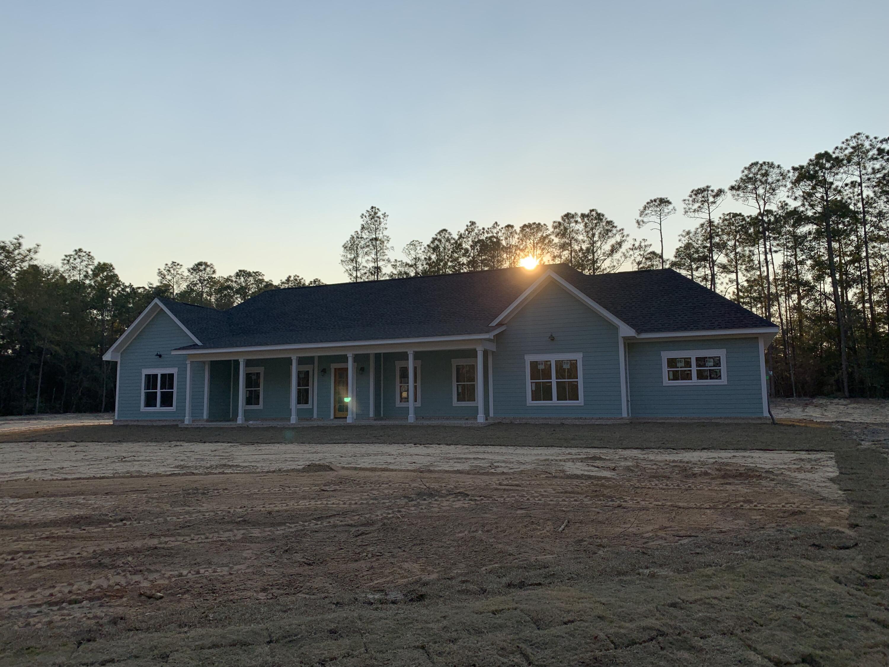 801 Spring Lake Road, DeFuniak Springs