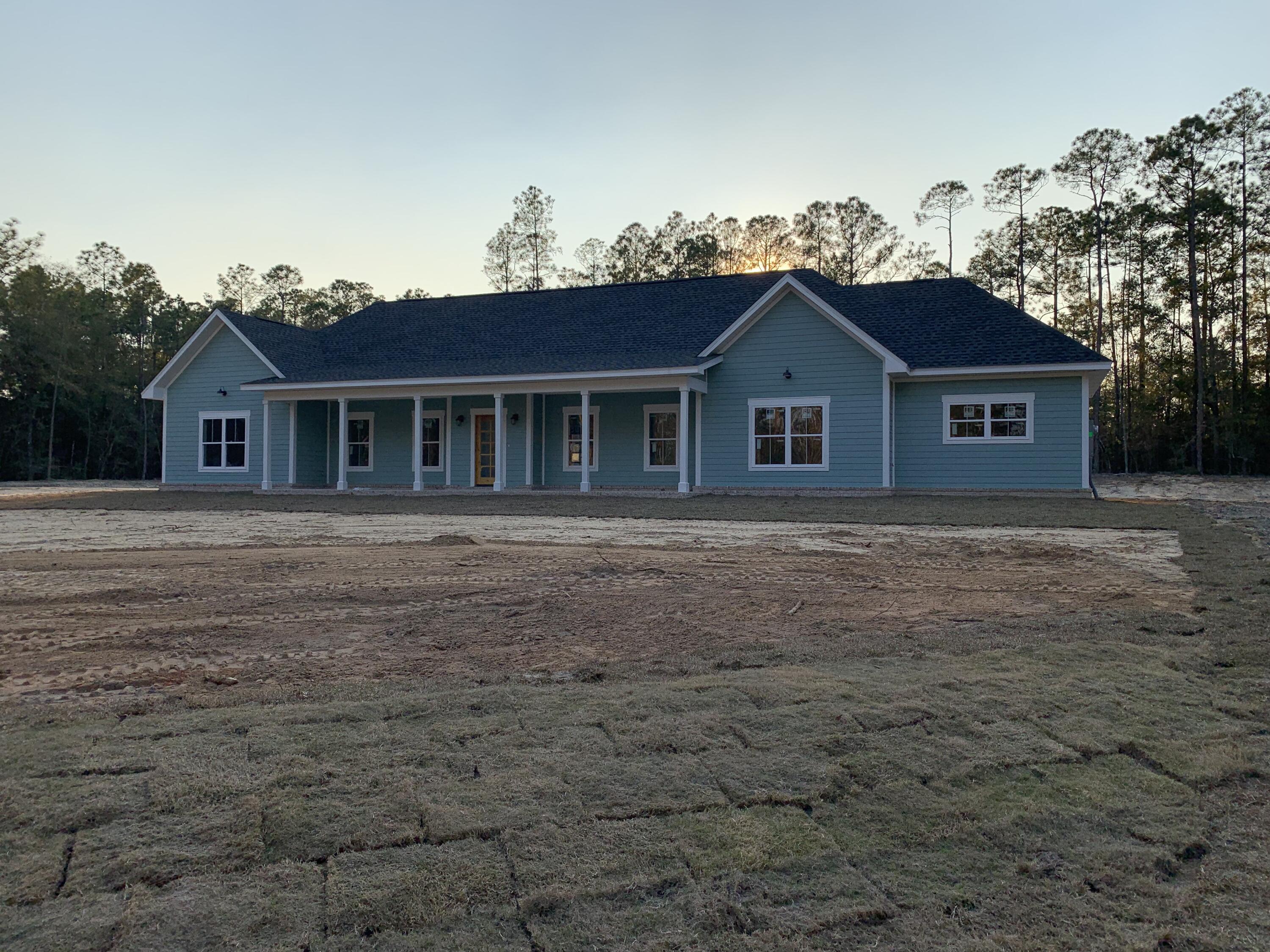 801 Spring Lake Road, DeFuniak Springs
