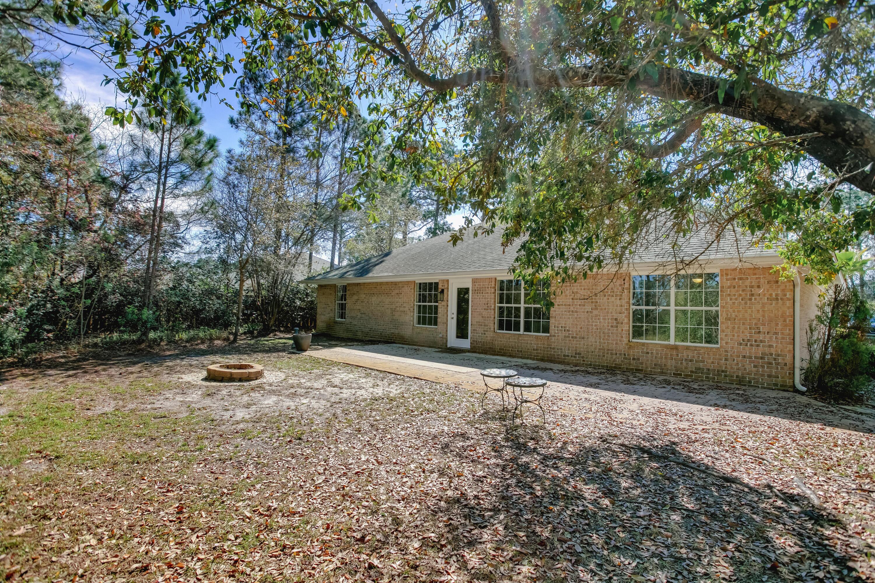 284 W Shipwreck Road