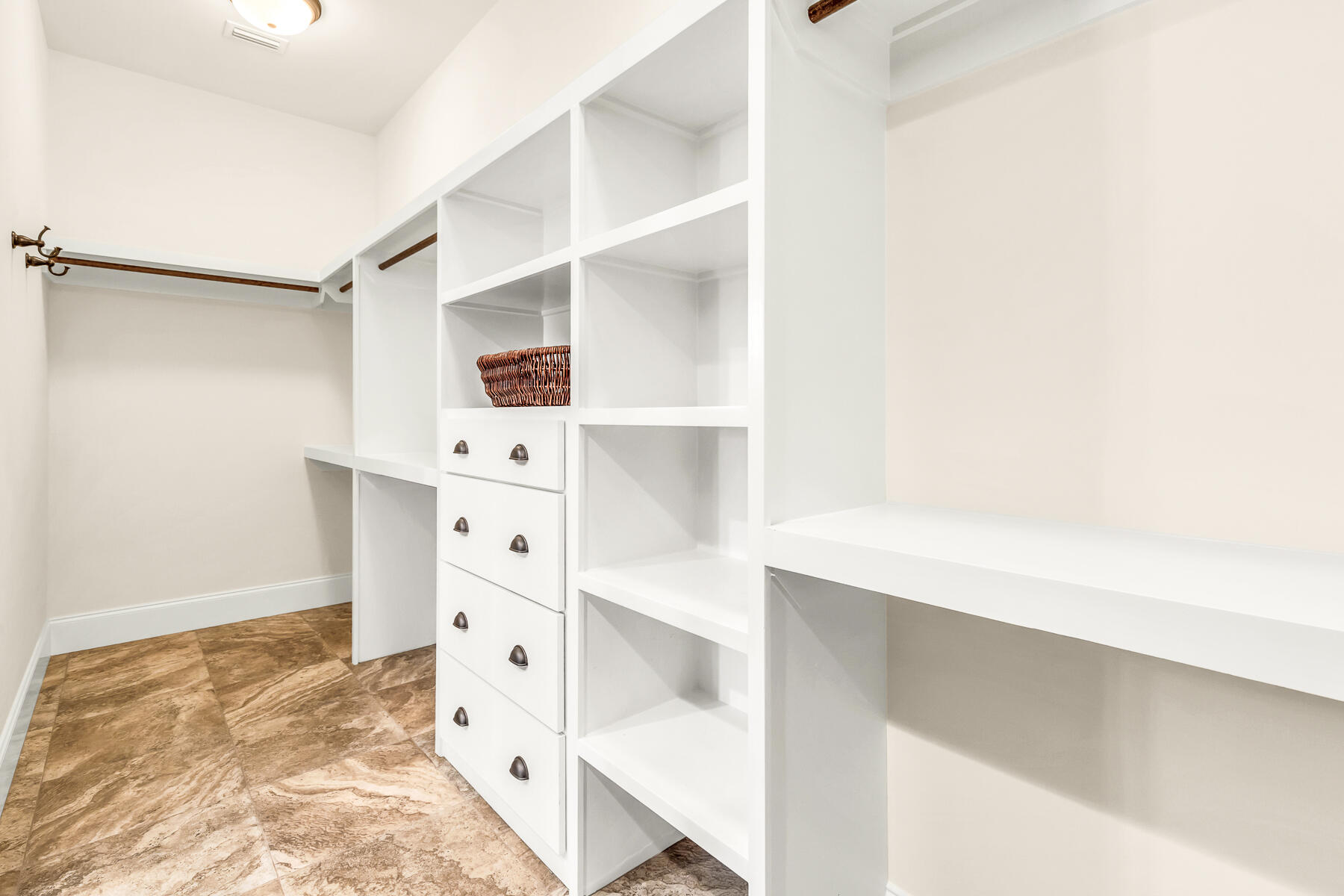 1629 San Marina Boulevard