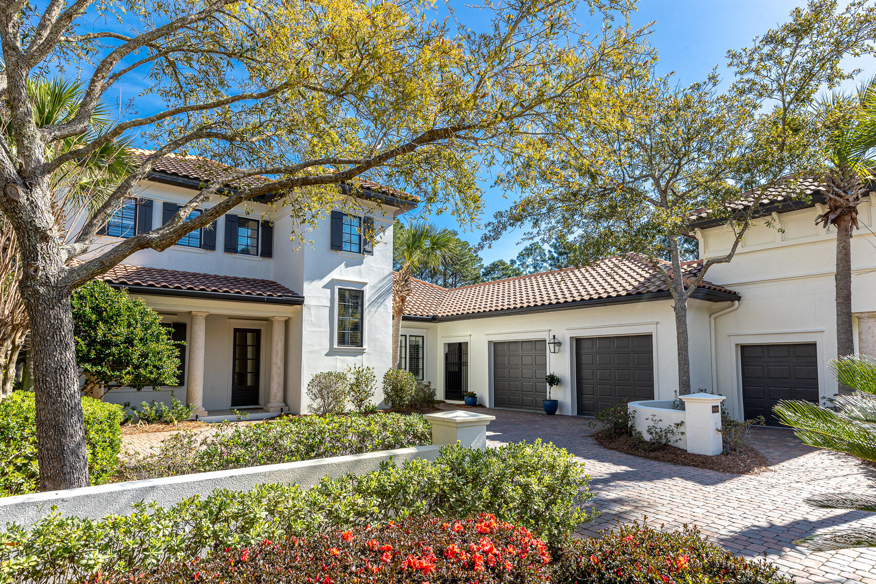 3434 Burnt Pine Lane
