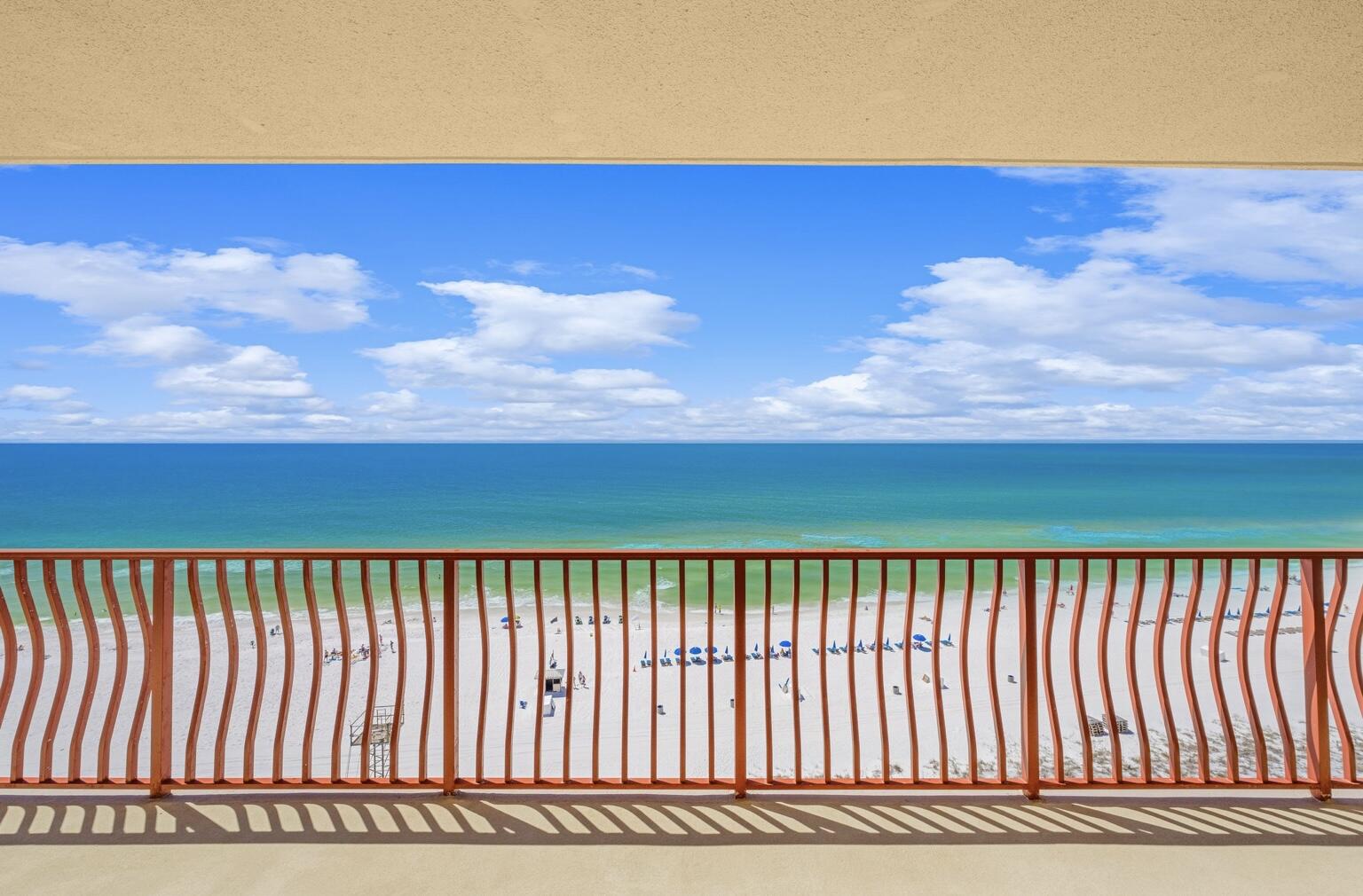 7115 Thomas Drive, 1105