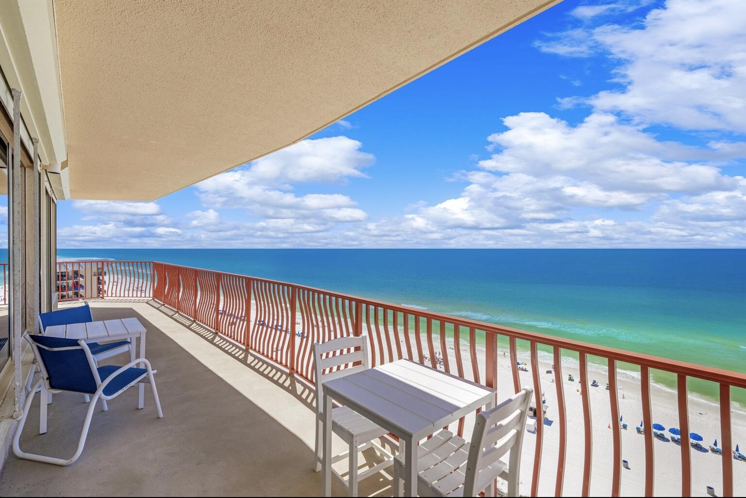 7115 Thomas Drive, 1105