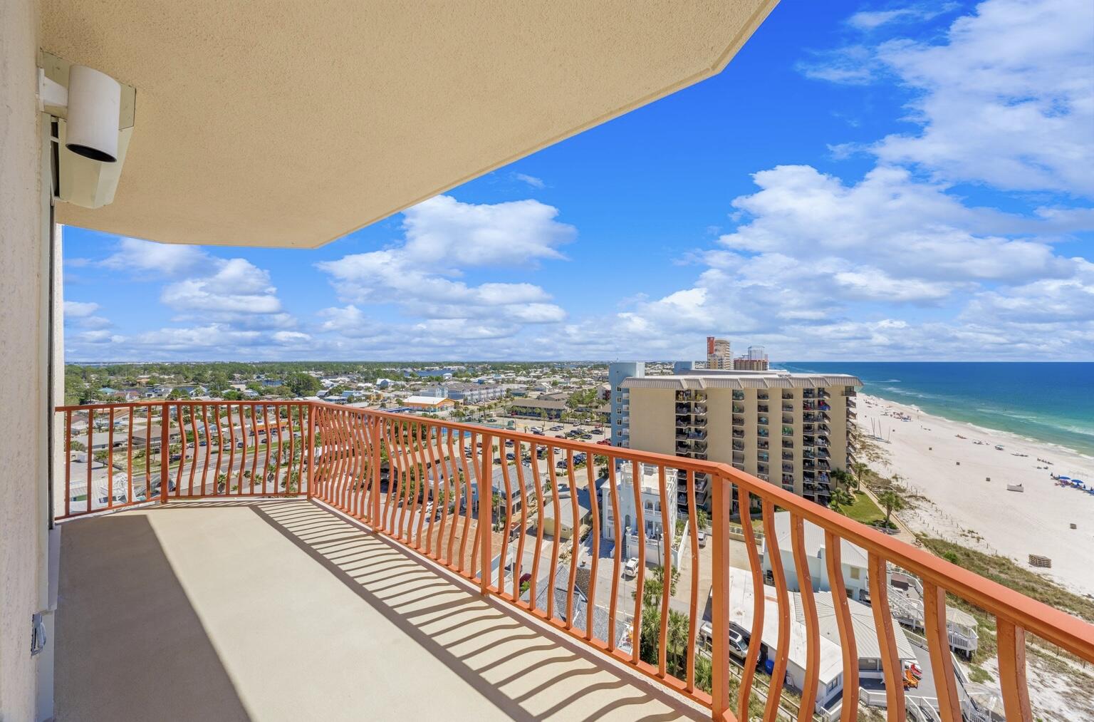 7115 Thomas Drive, 1105