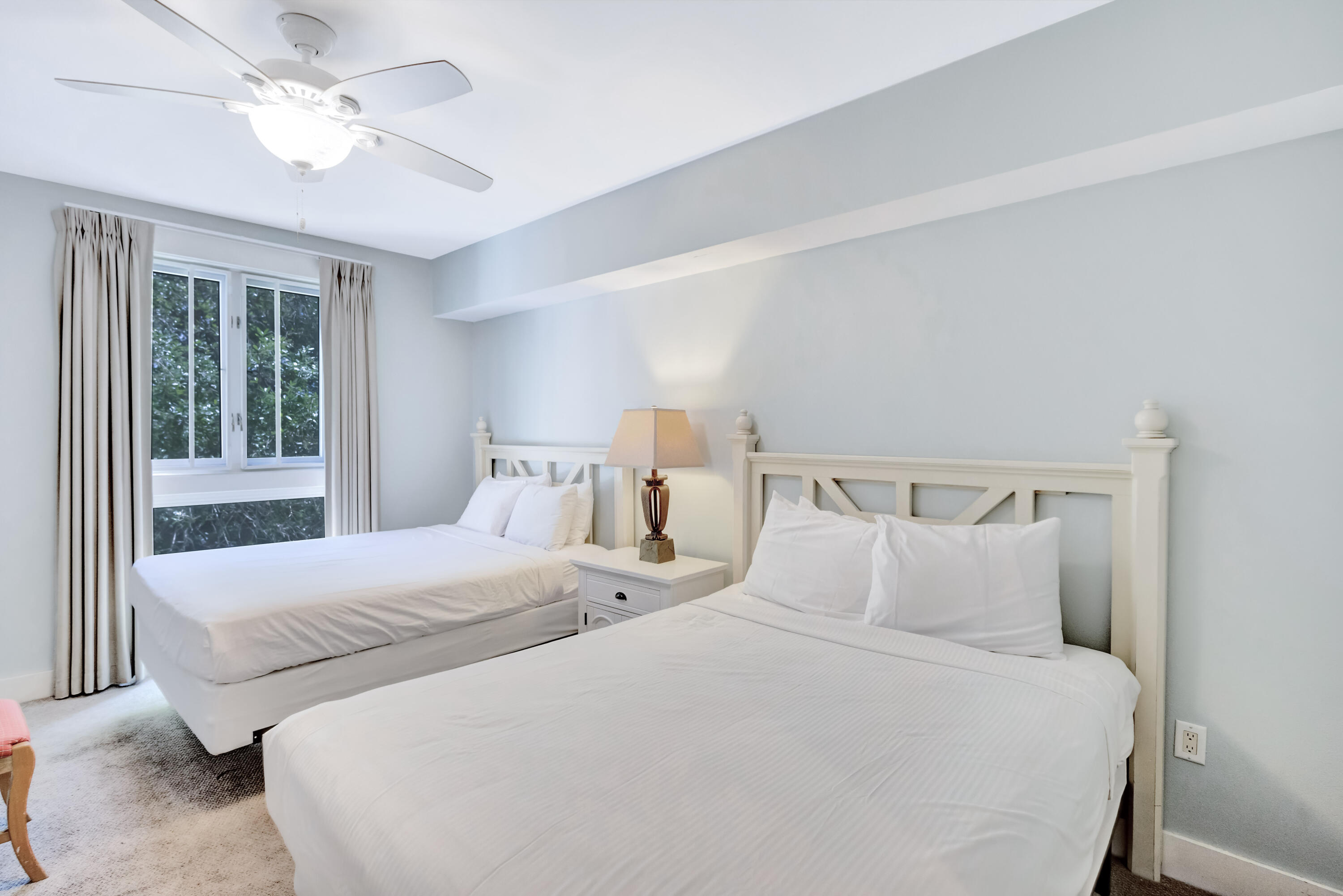 9300 Baytowne Wharf Boulevard, 307/309