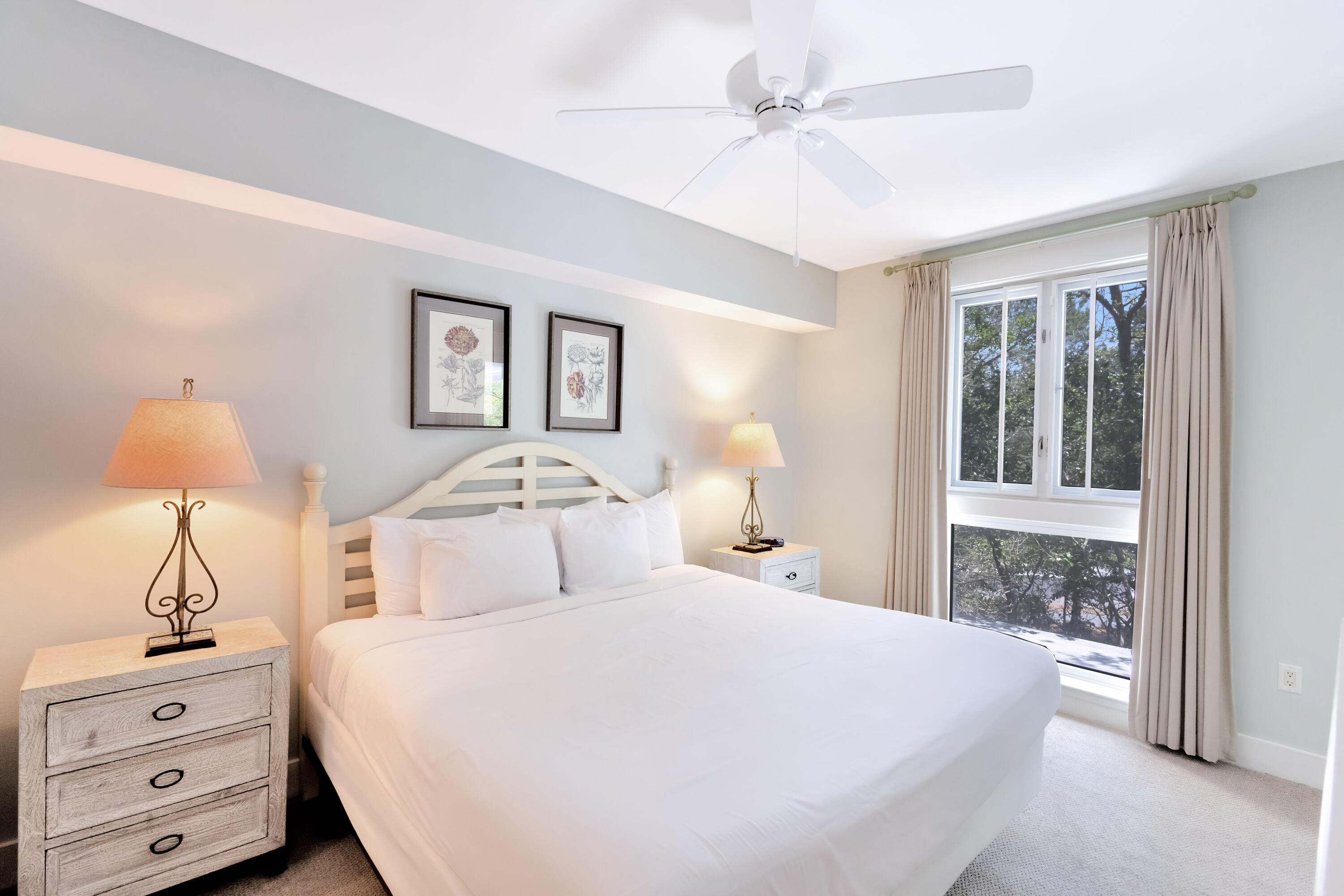 9300 Baytowne Wharf Boulevard, 307/309