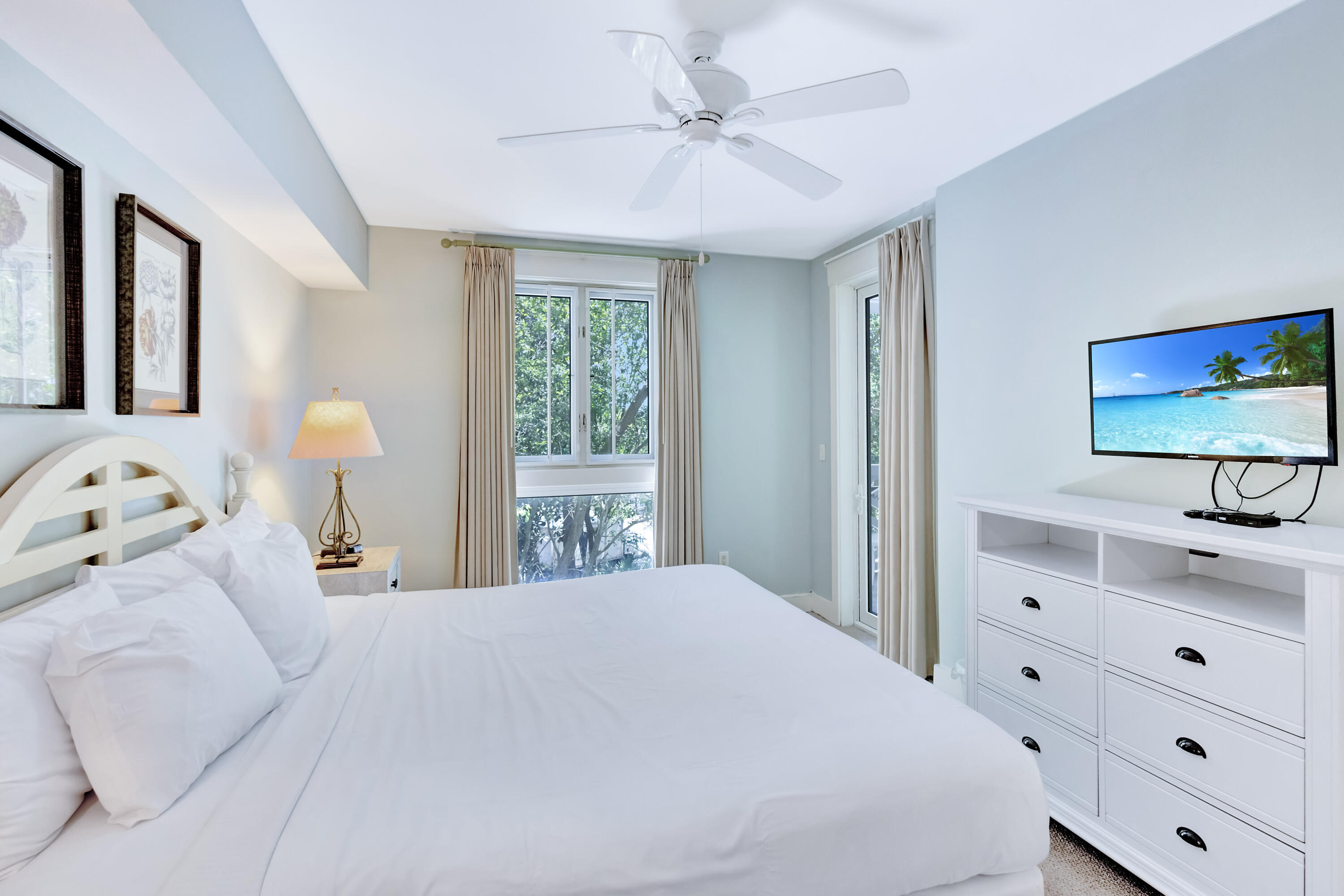 9300 Baytowne Wharf Boulevard, 307/309