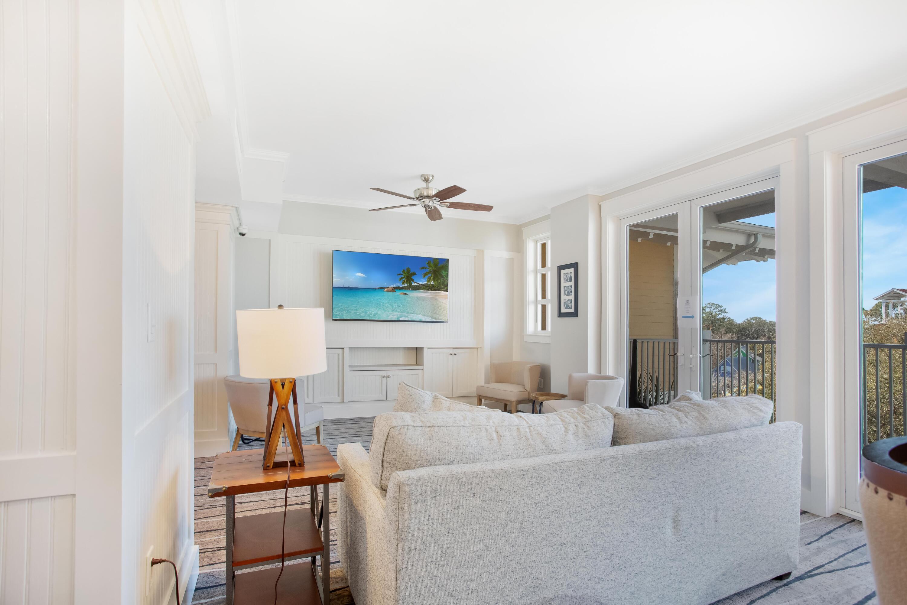 9300 Baytowne Wharf Boulevard, 307/309