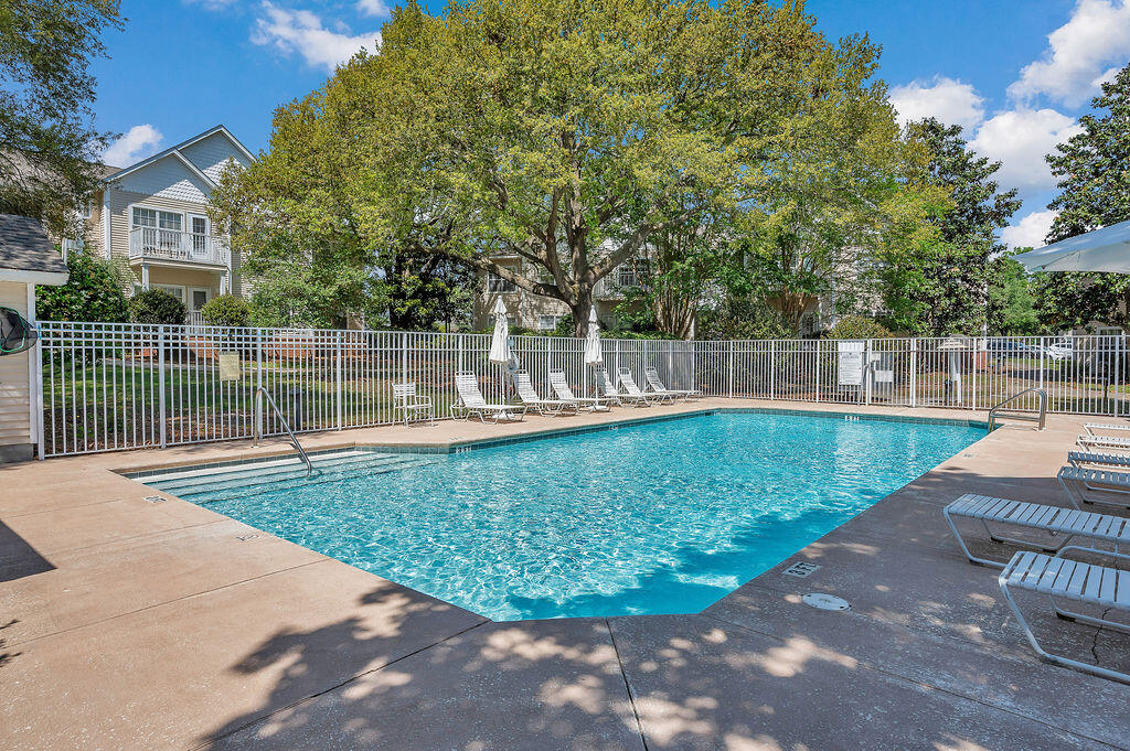 1501 N Partin Drive, 204