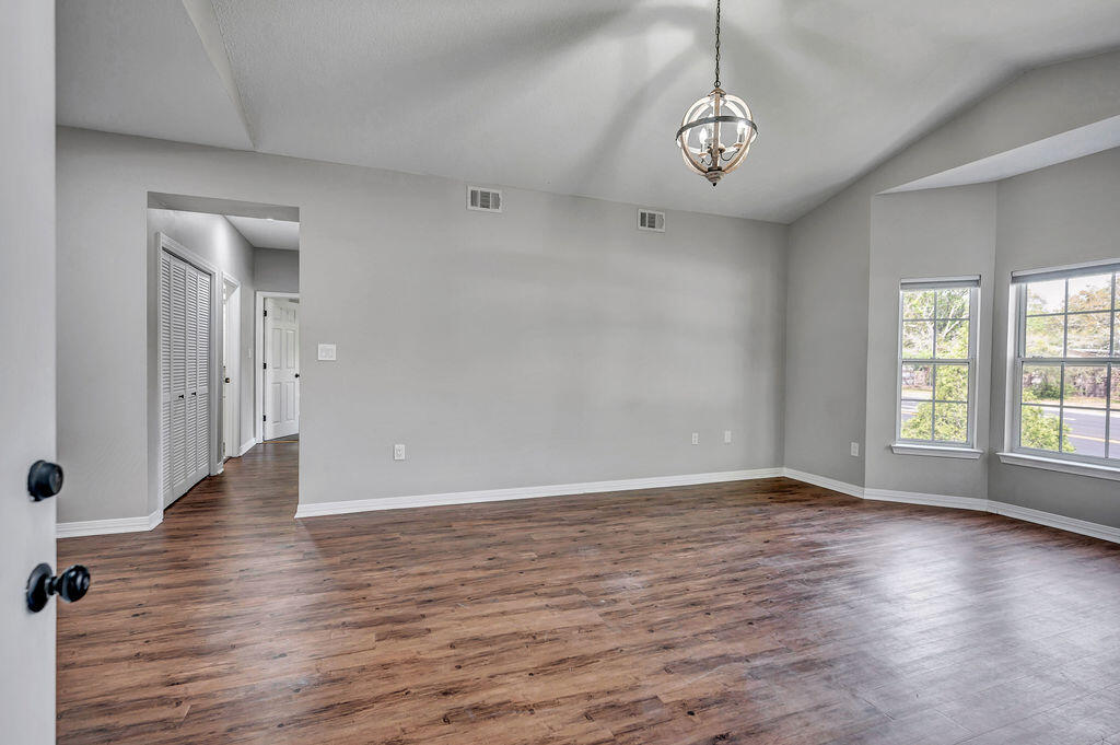 1501 N Partin Drive, 204