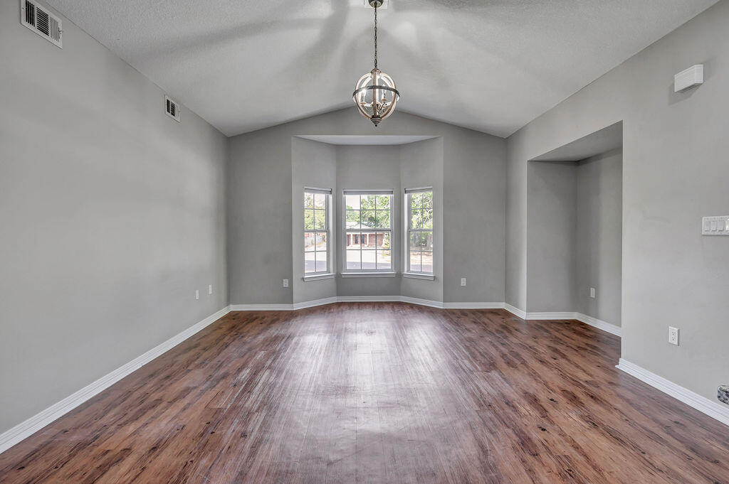 1501 N Partin Drive, 204