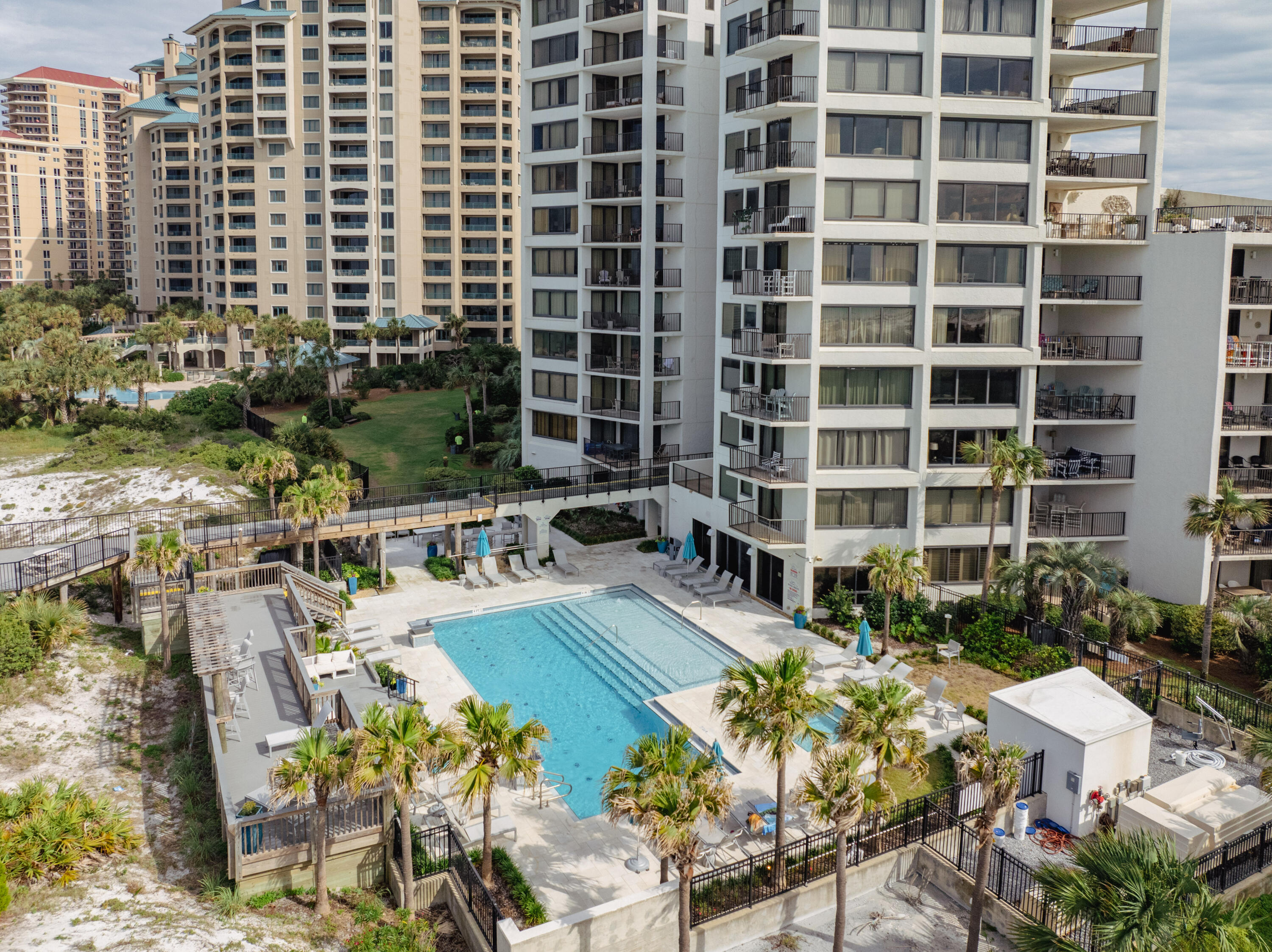 4095 Beachside One Drive, 4095