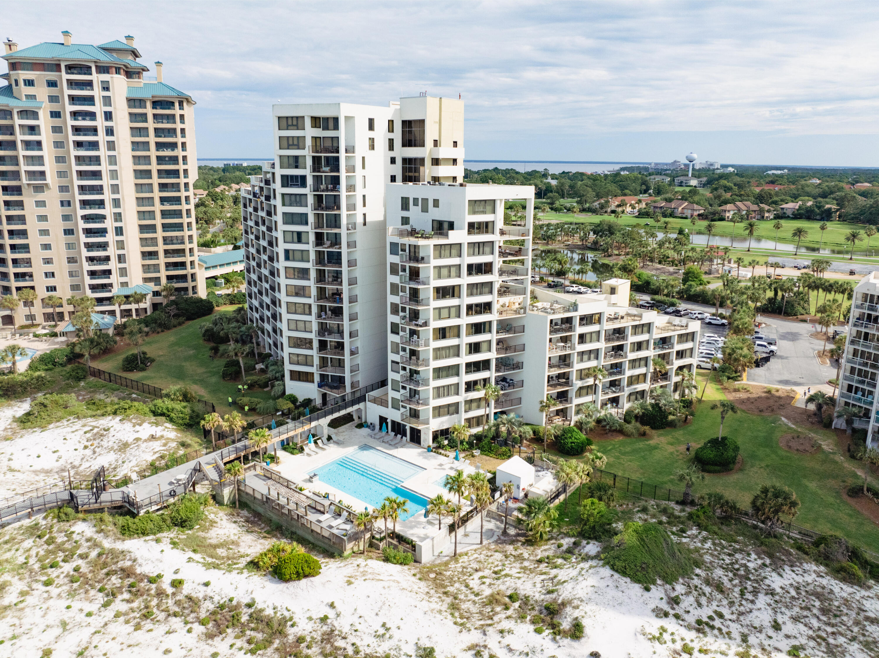 4095 Beachside One Drive, 4095