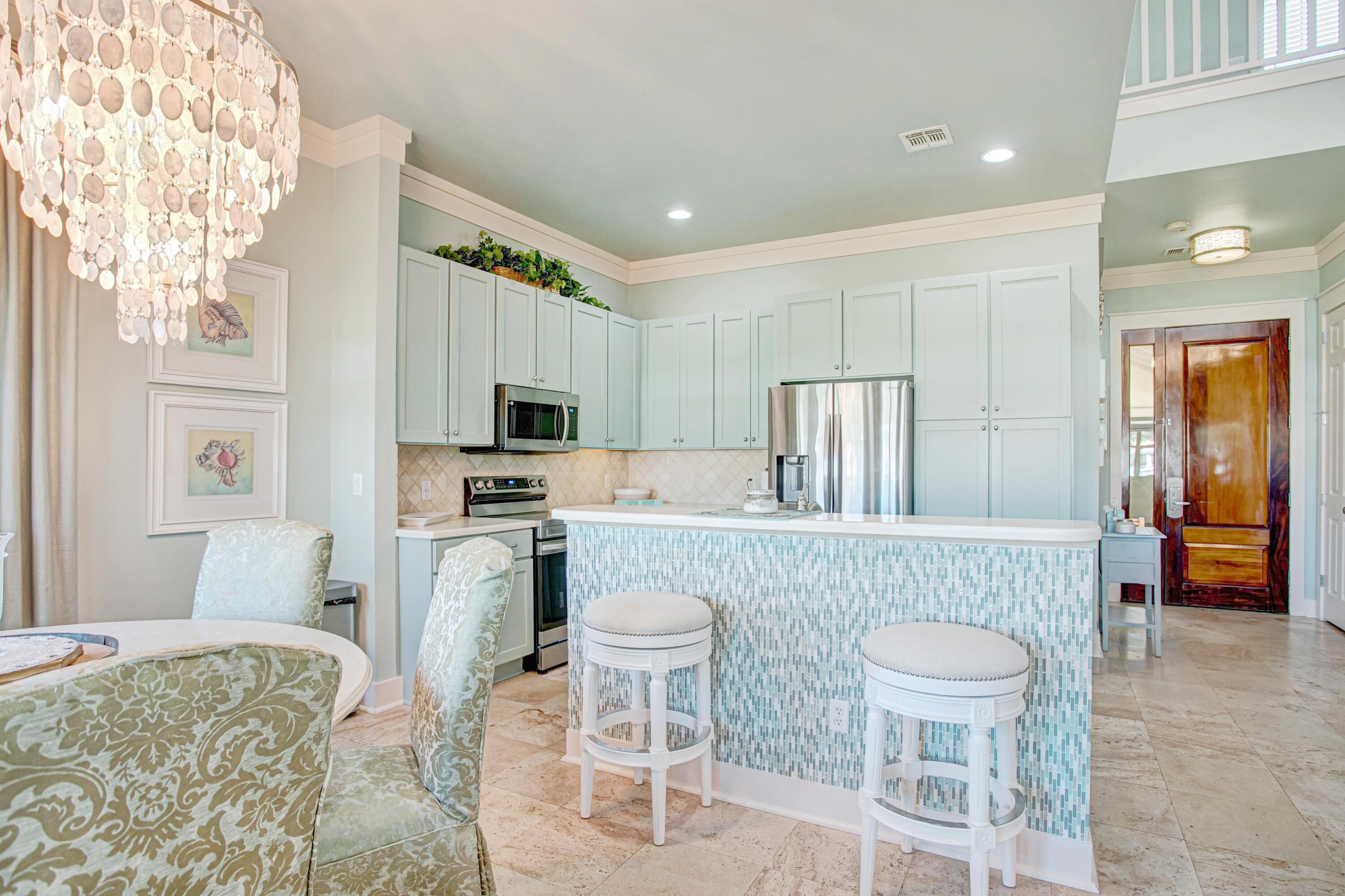 8605 Magnolia Bay Lane