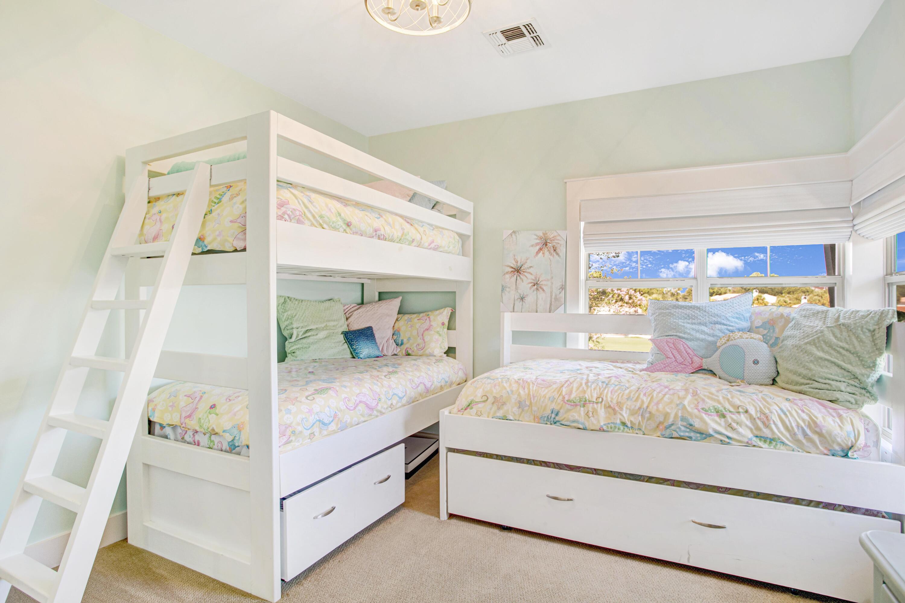 8605 Magnolia Bay Lane