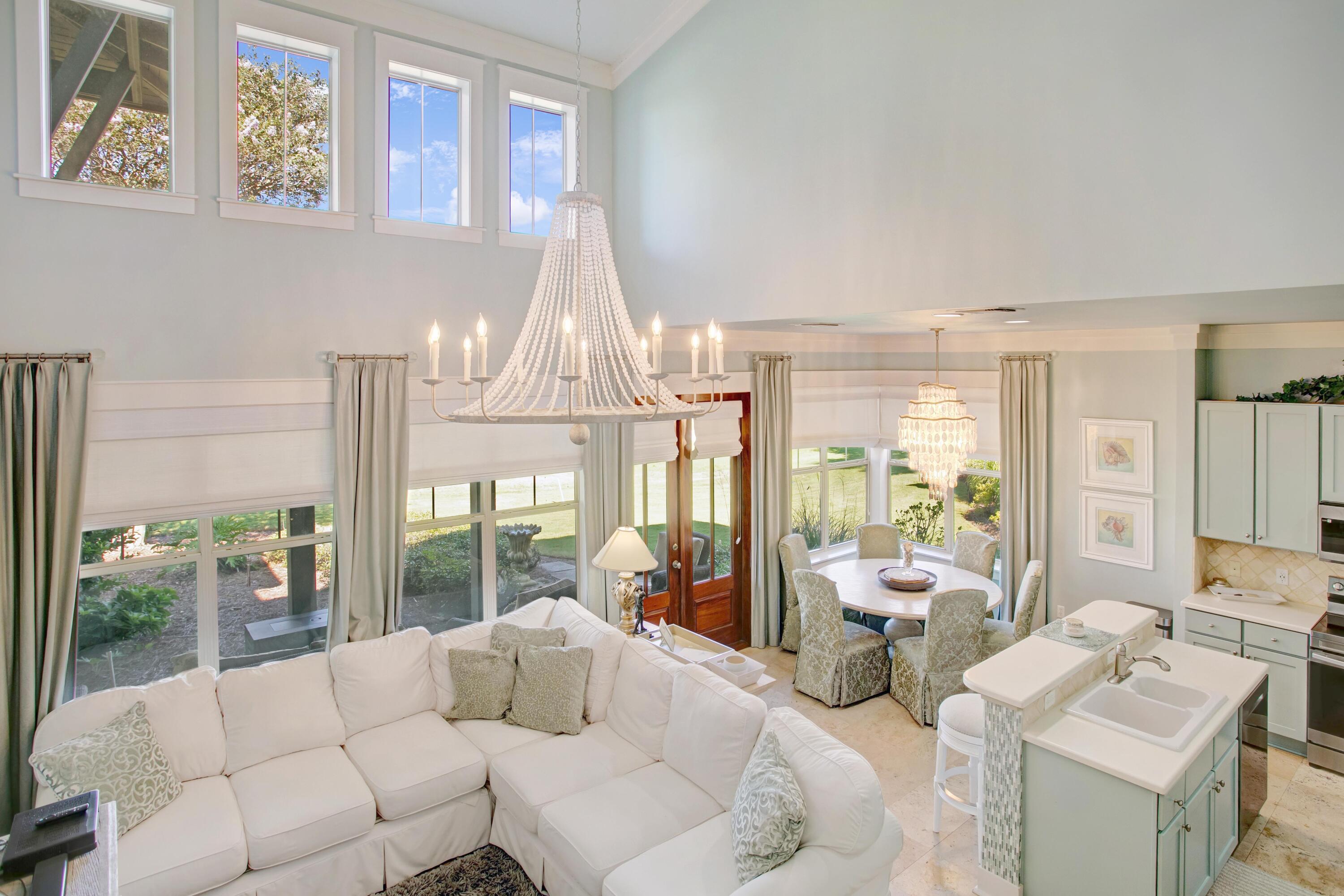 8605 Magnolia Bay Lane
