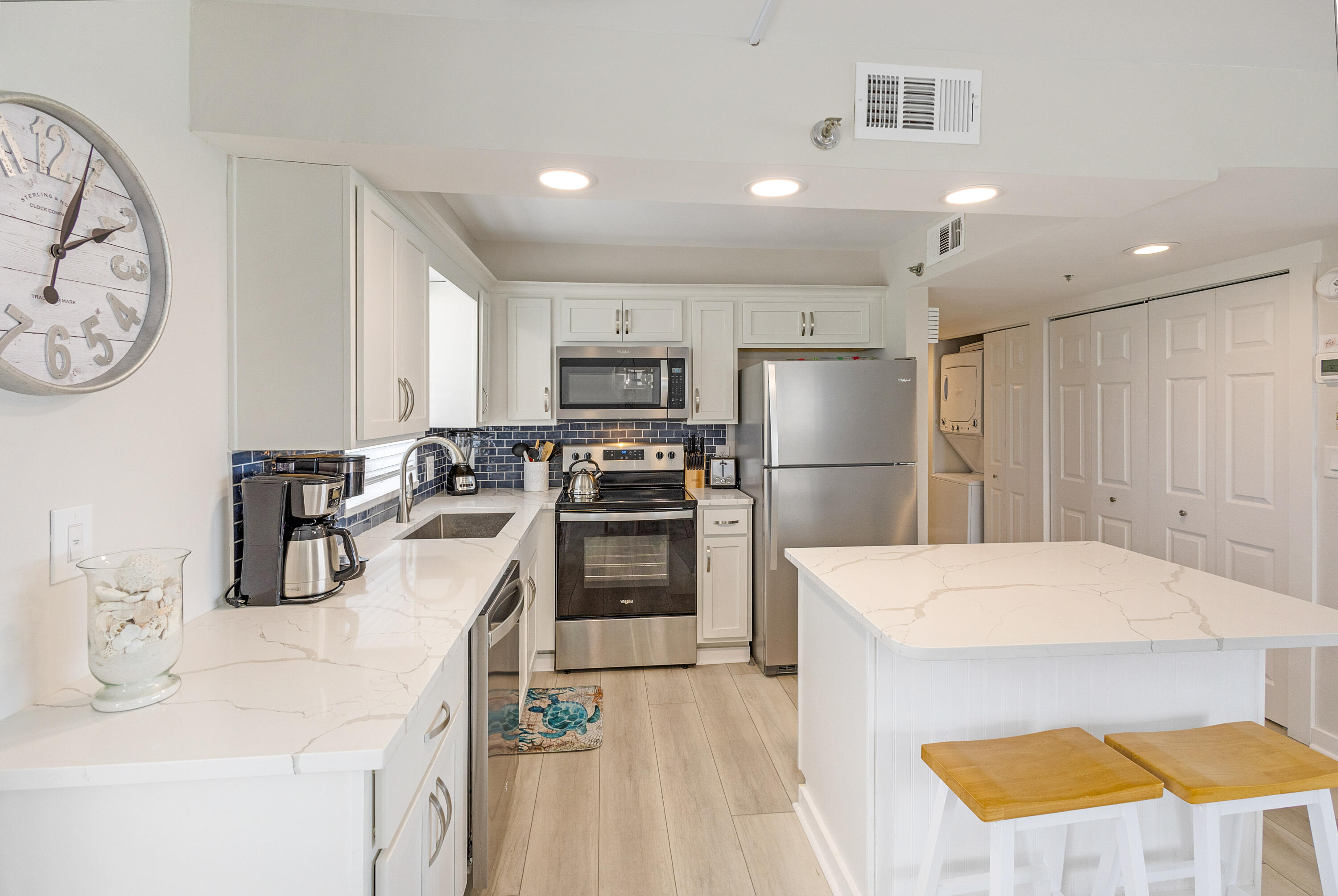 4258 Beachside Two Drive, 4258