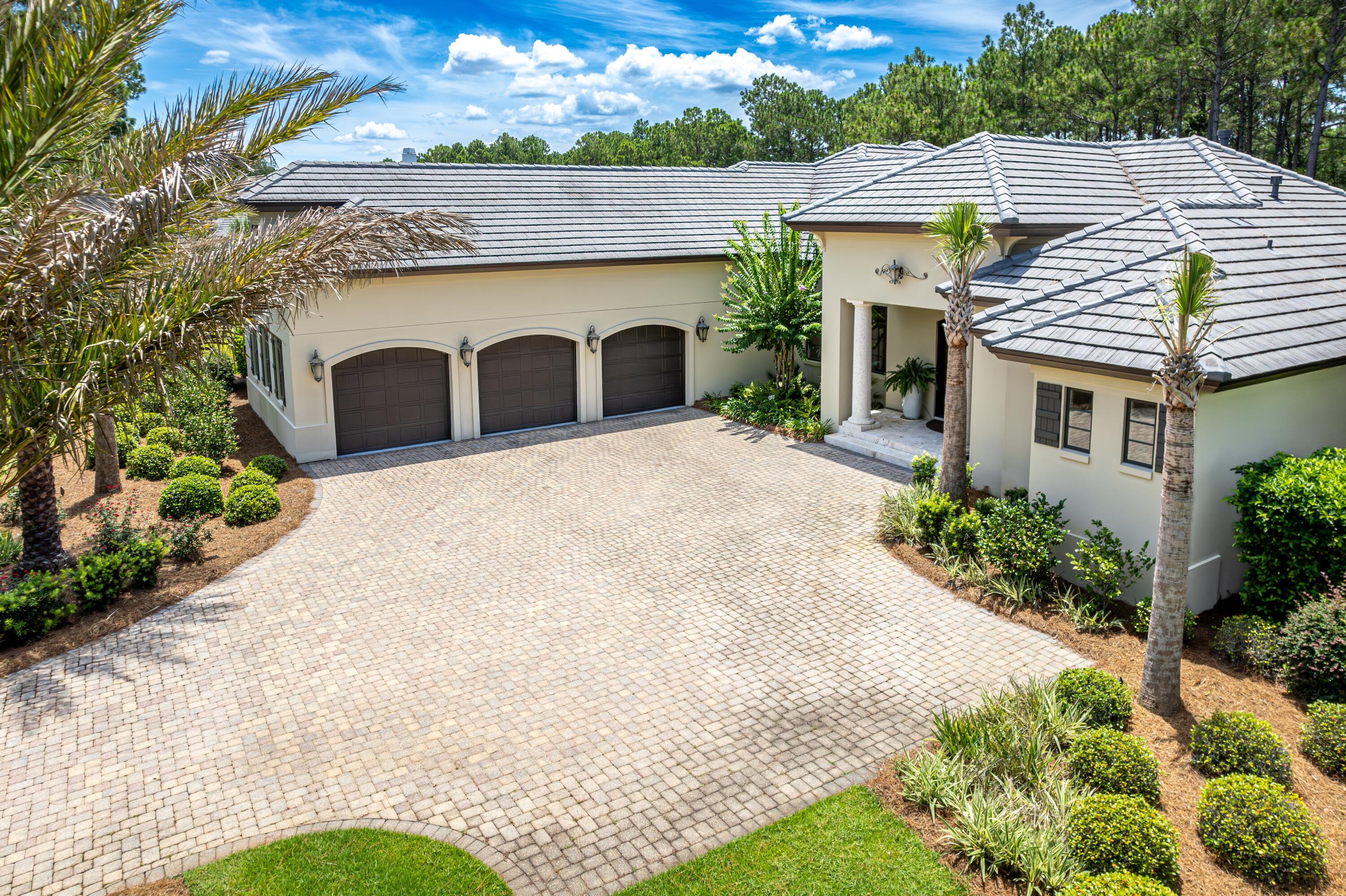 3413 Ravenwood Lane