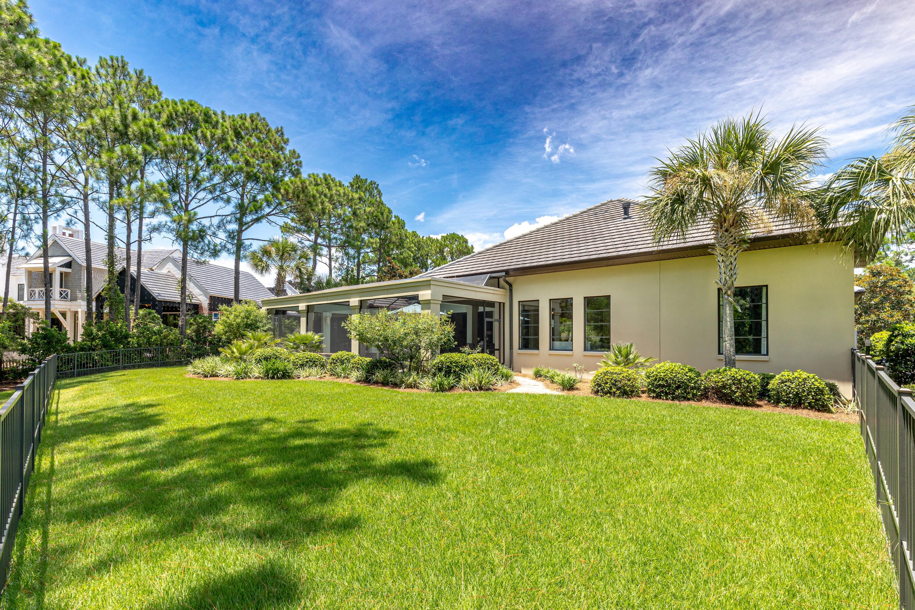 3413 Ravenwood Lane
