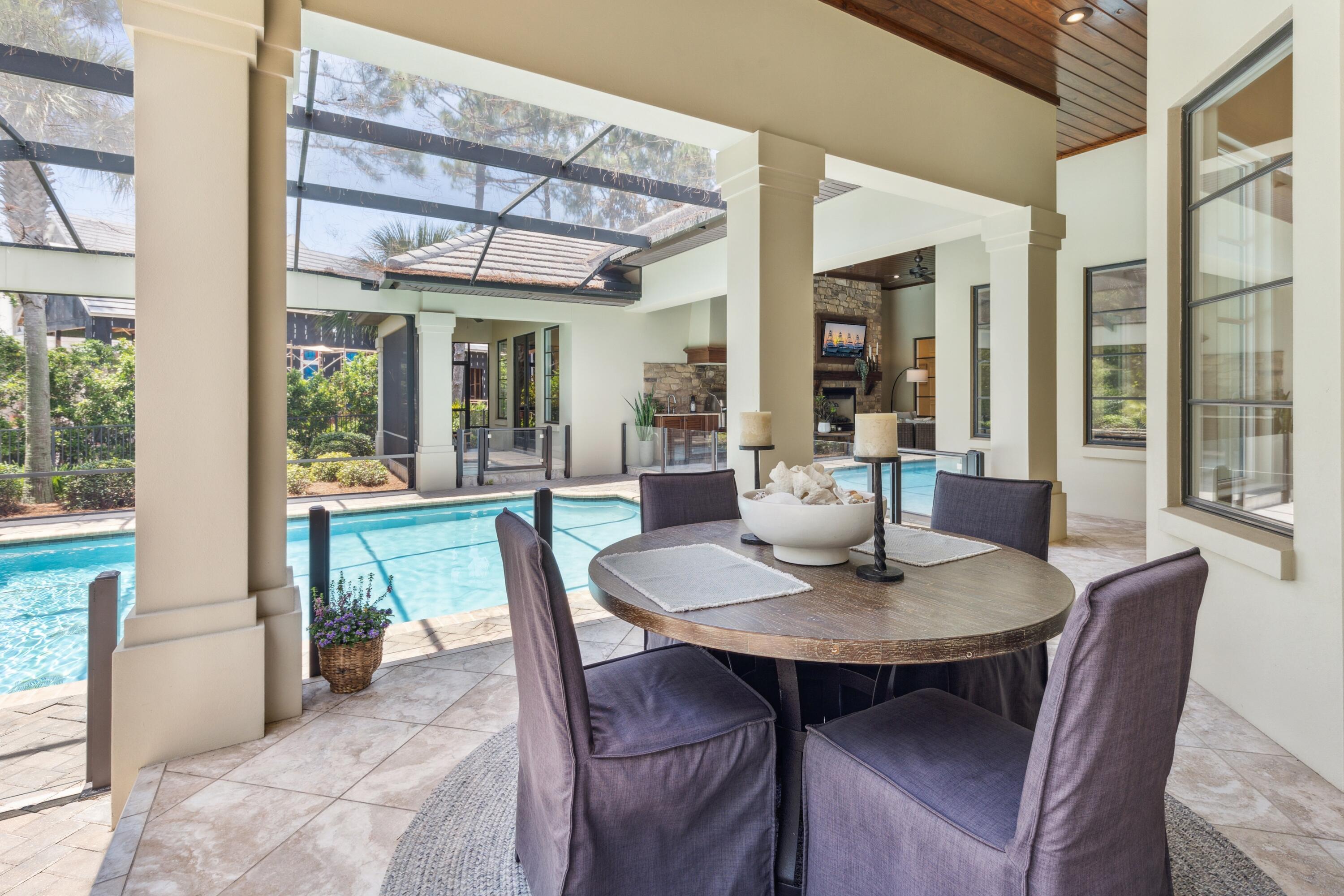 3413 Ravenwood Lane