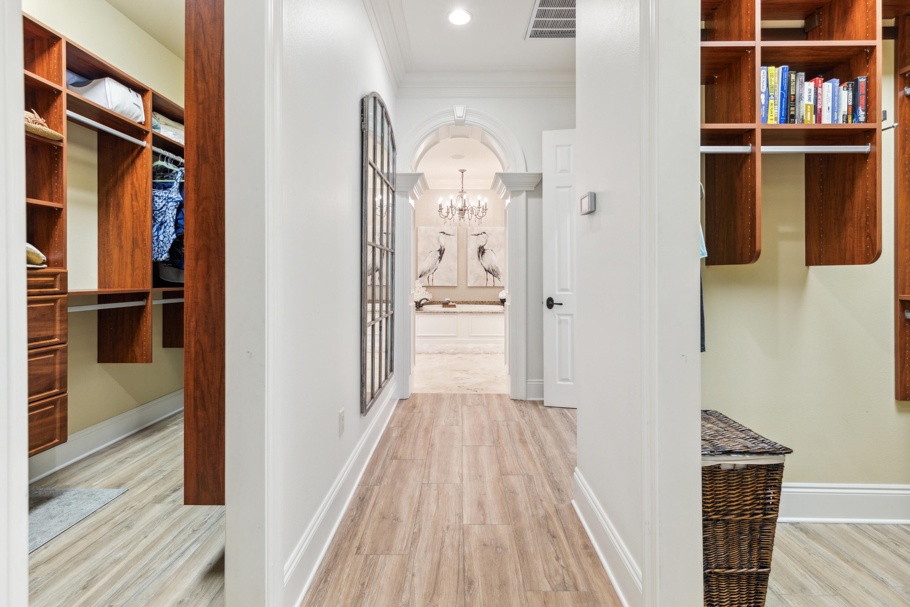 3413 Ravenwood Lane
