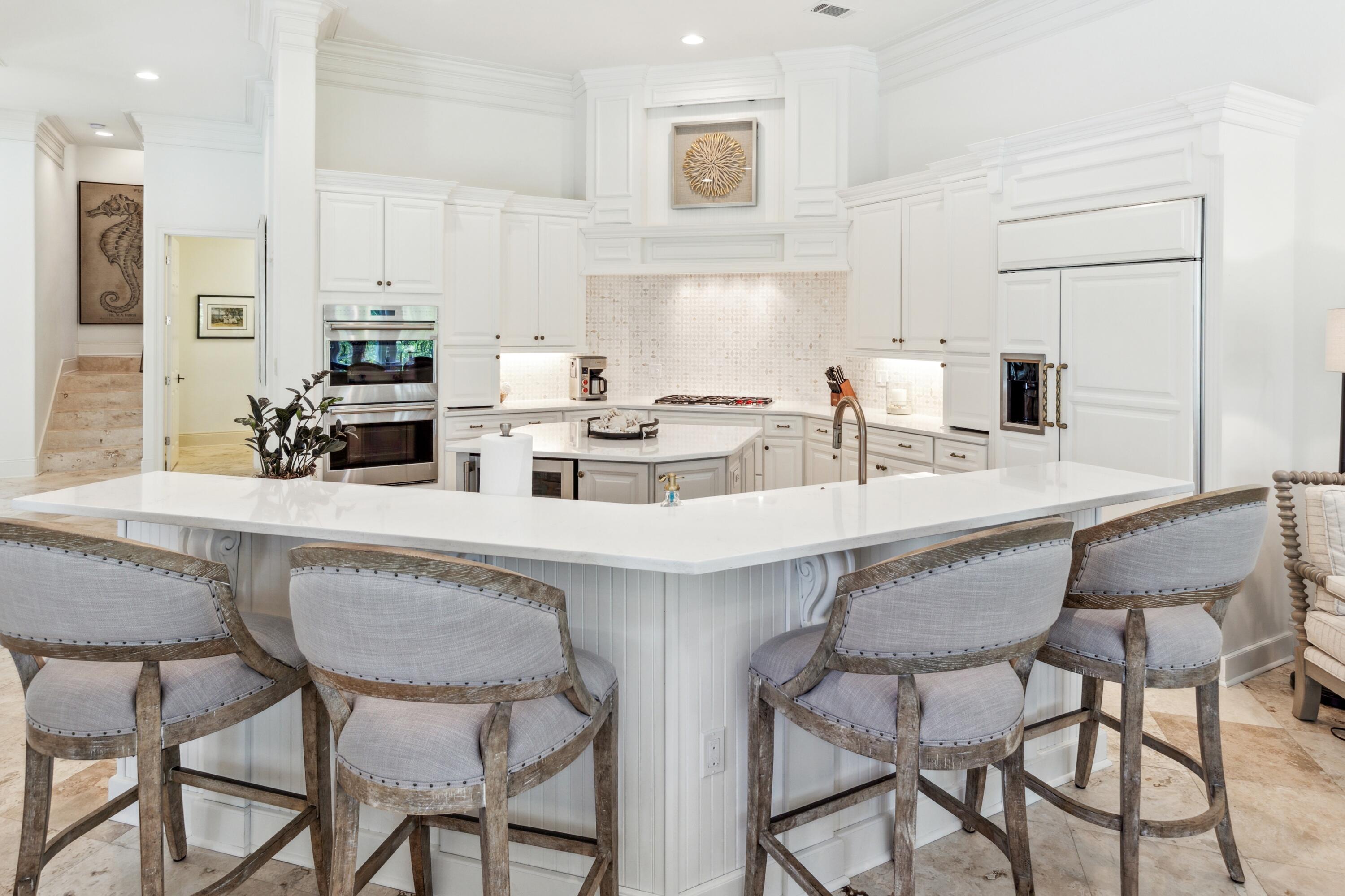 3413 Ravenwood Lane