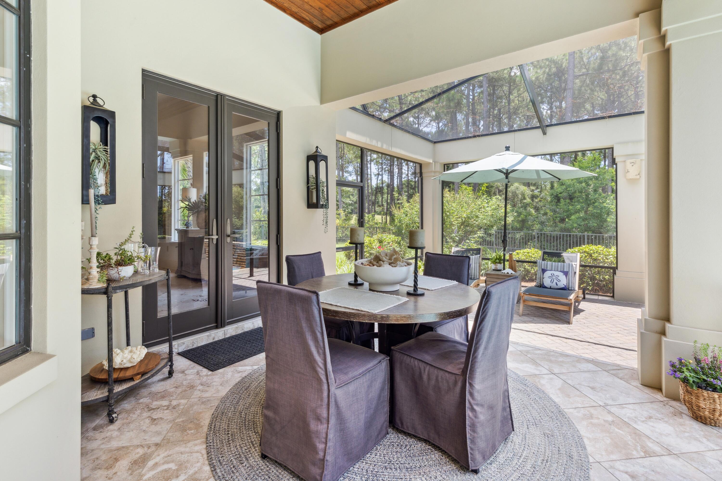 3413 Ravenwood Lane